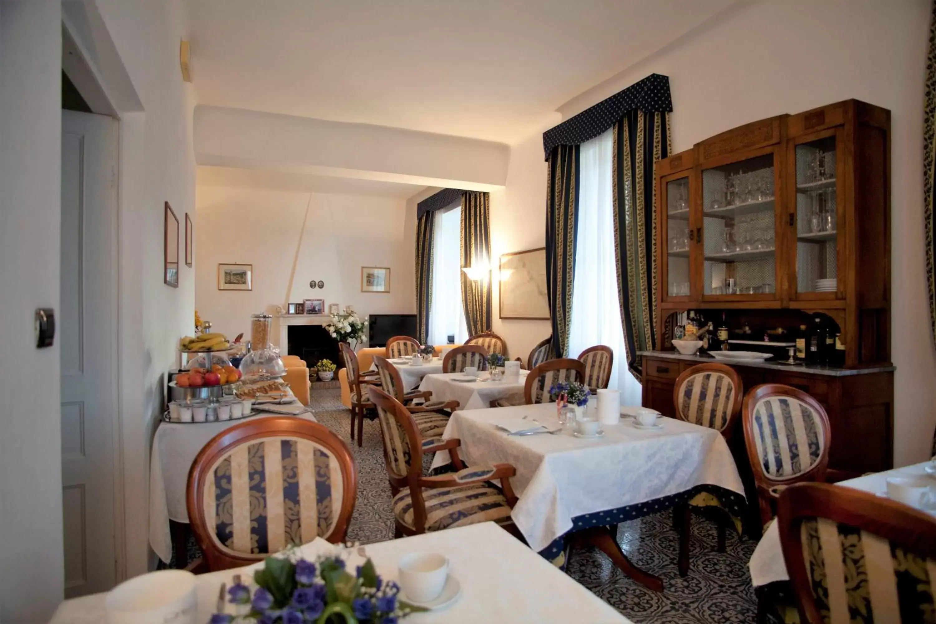 Breakfast, Restaurant/Places to Eat in Villa Margherita
