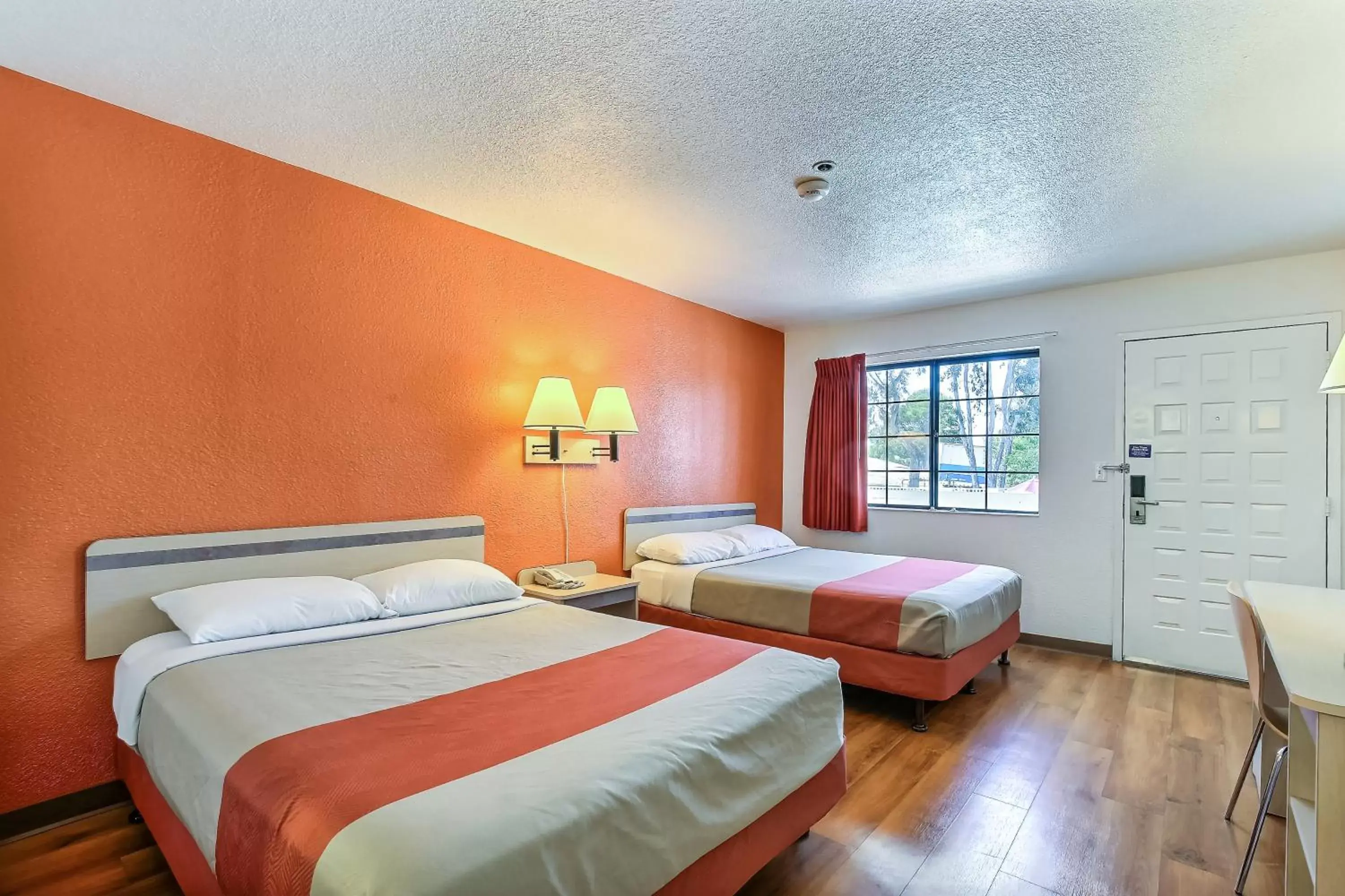 Bedroom, Bed in Motel 6-Livermore, CA