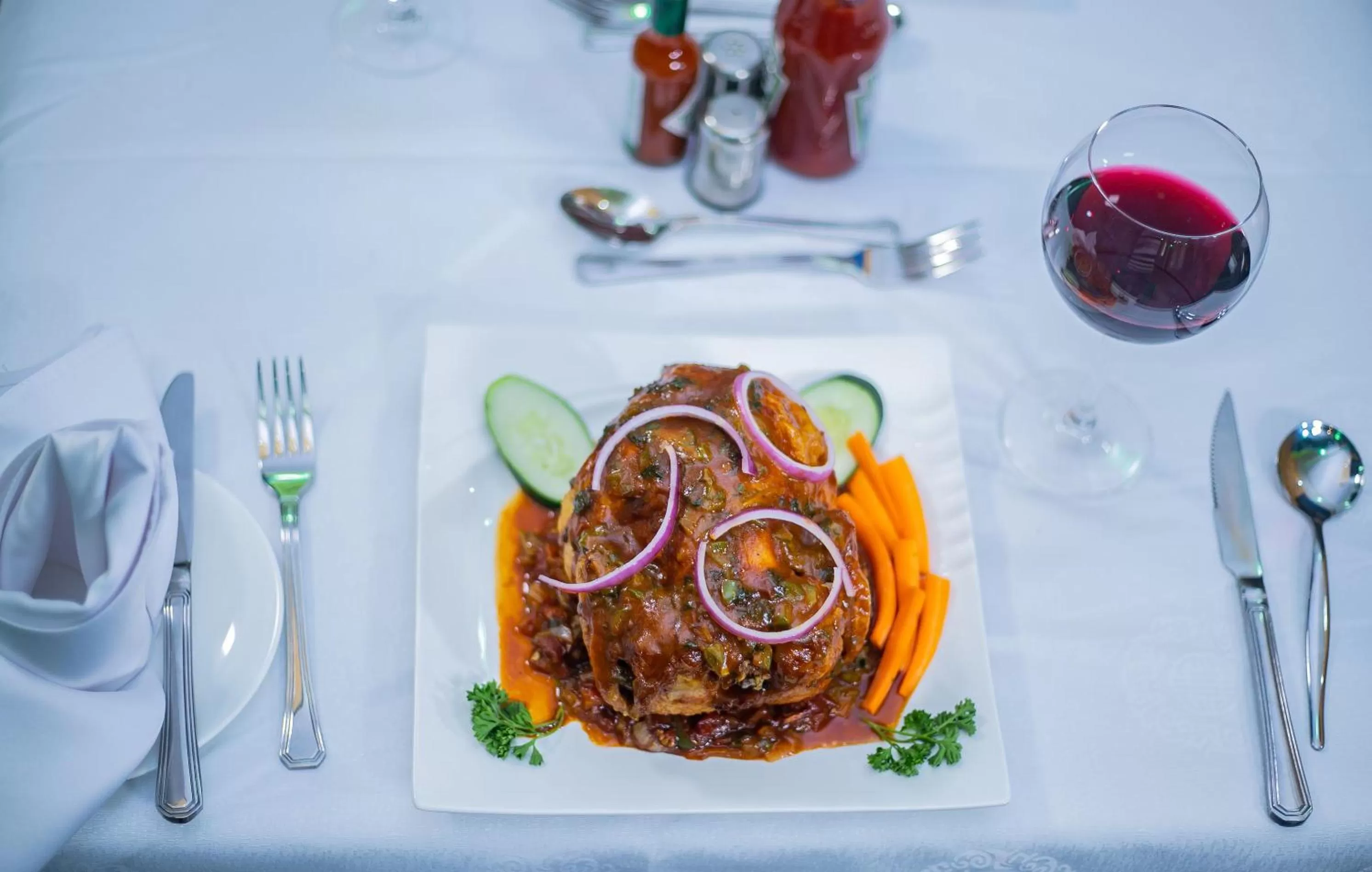 Dinner in Lovely Garden Guest Home