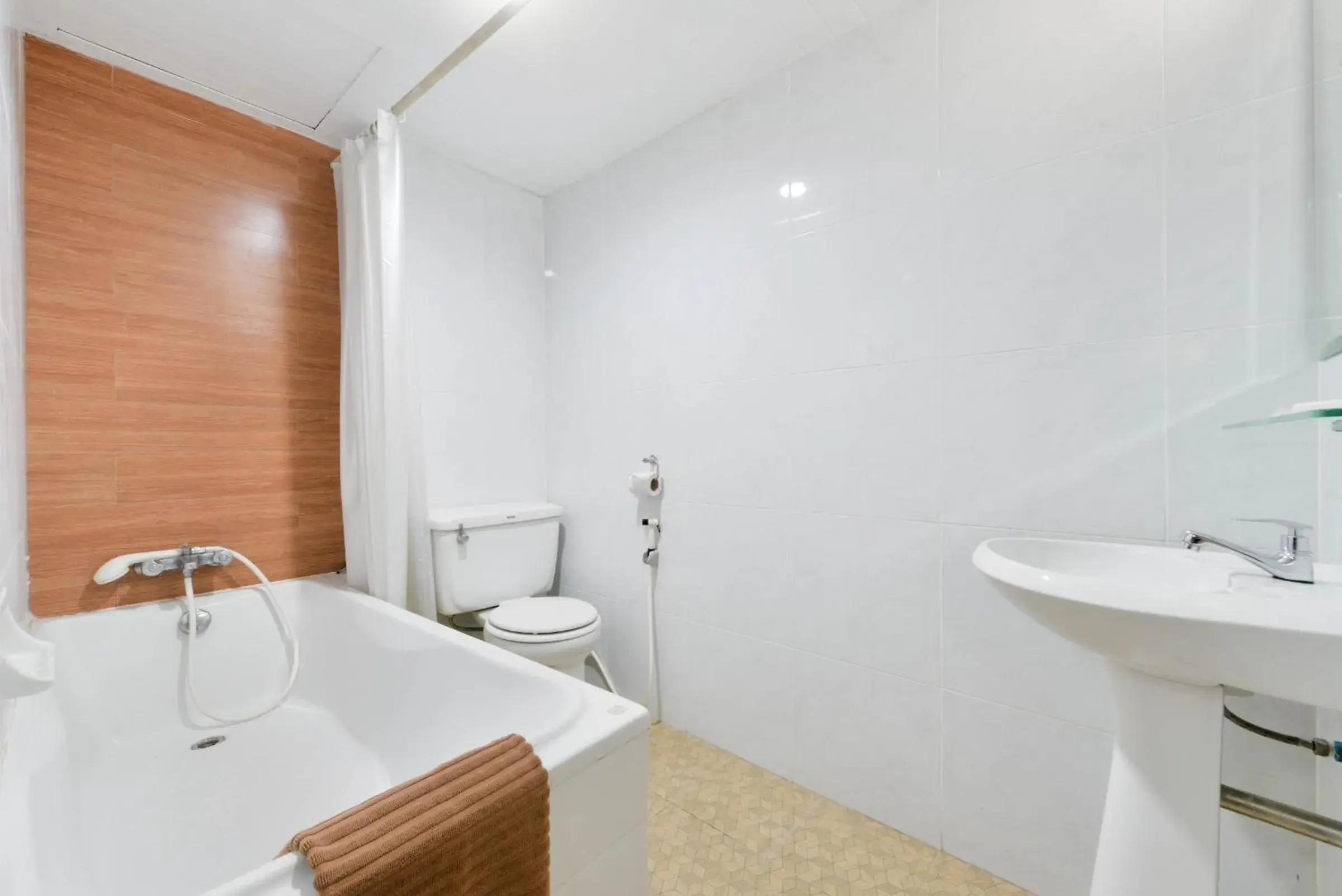 Bathroom in Nice Palace Hotel