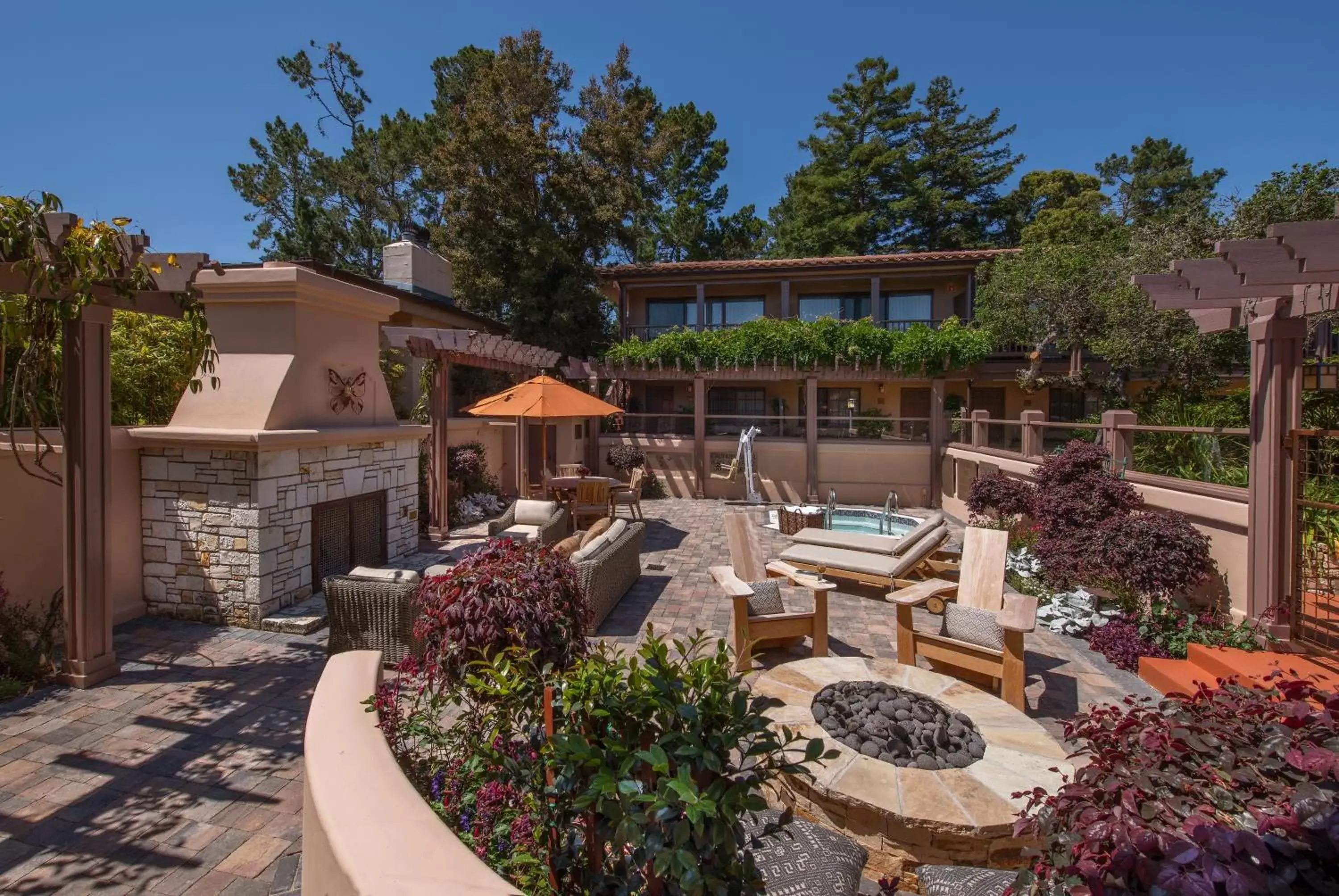 Patio, Patio/Outdoor Area in Horizon Inn & Ocean View Lodge