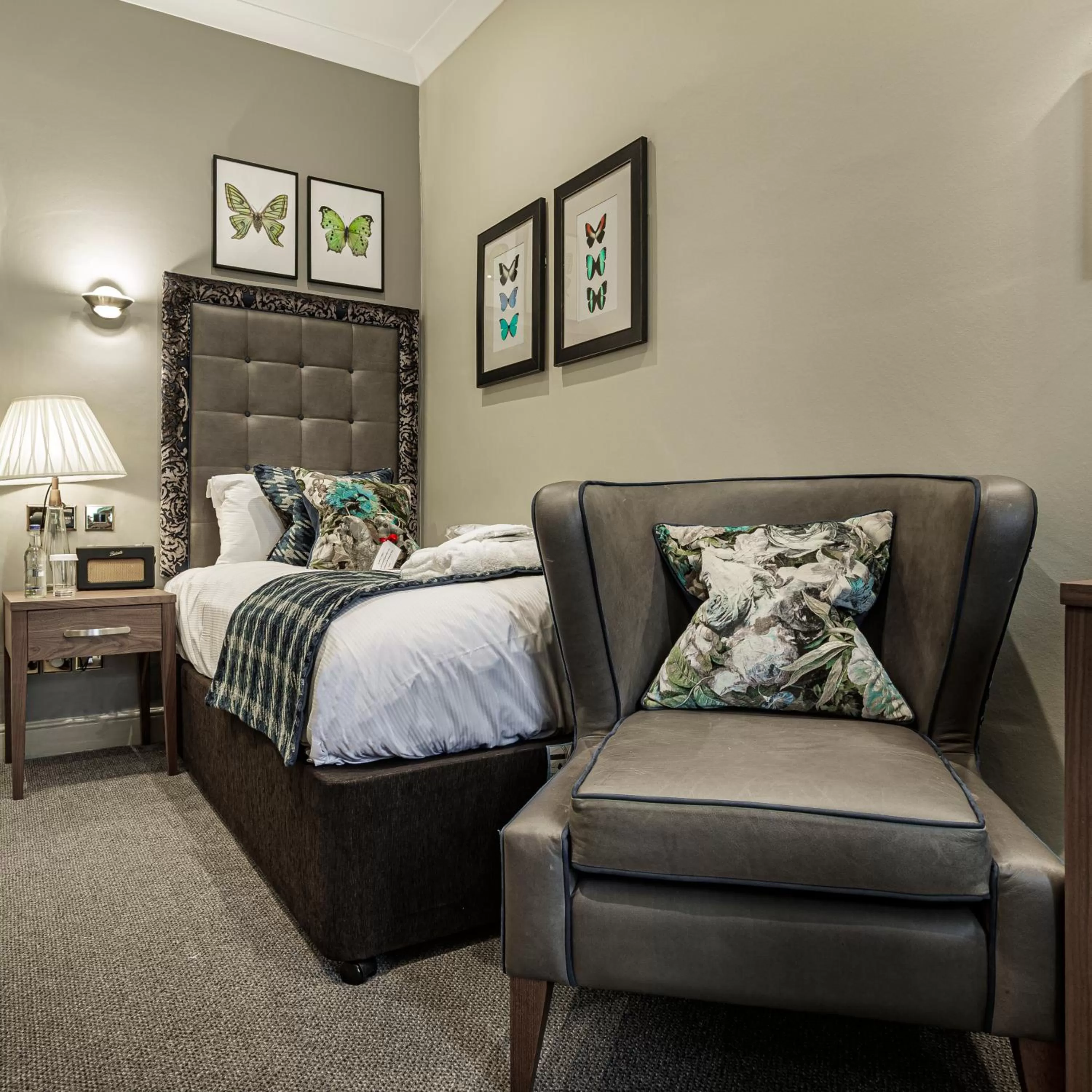 Bed in The Castle Hotel, Conwy, North Wales - The Coaching Inn Group