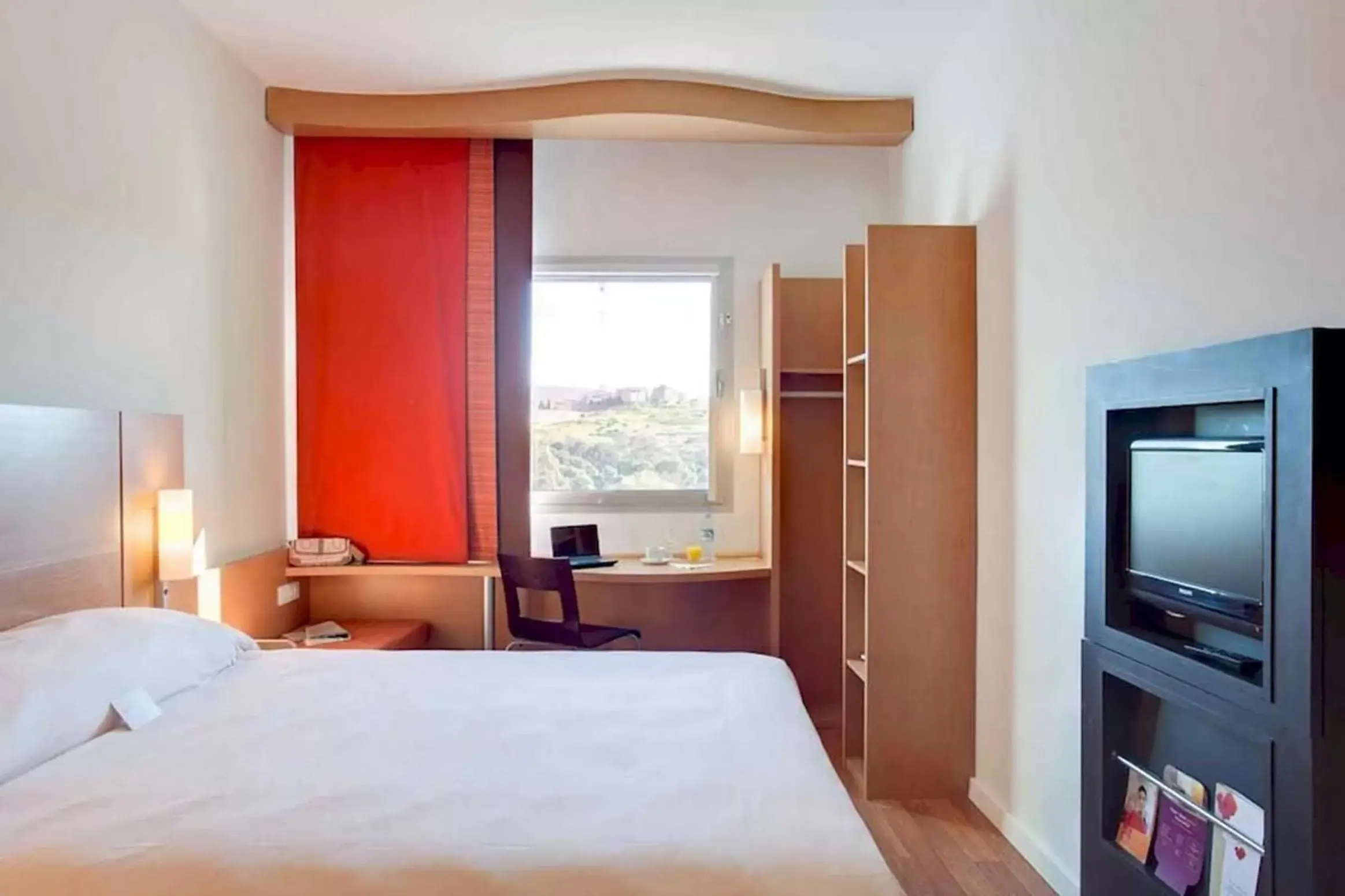 Photo of the whole room, Bed in Ibis Tanger City Center