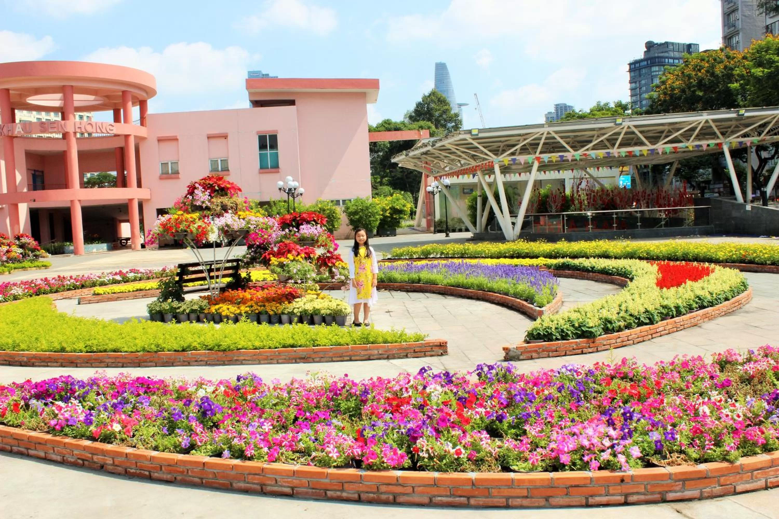 Property building in Liberty Hotel Saigon Greenview