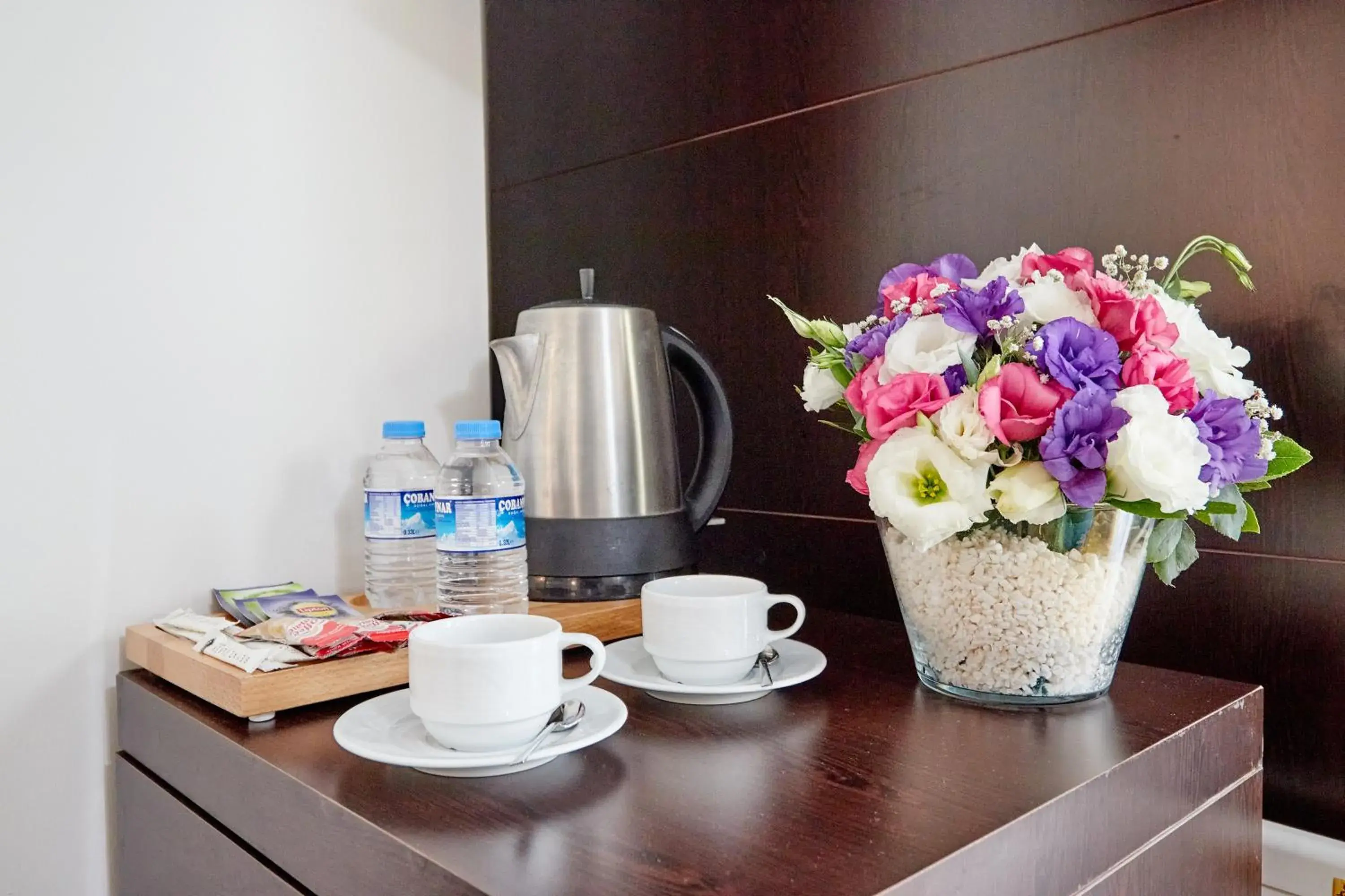 Coffee/tea facilities in Kumru Hotel