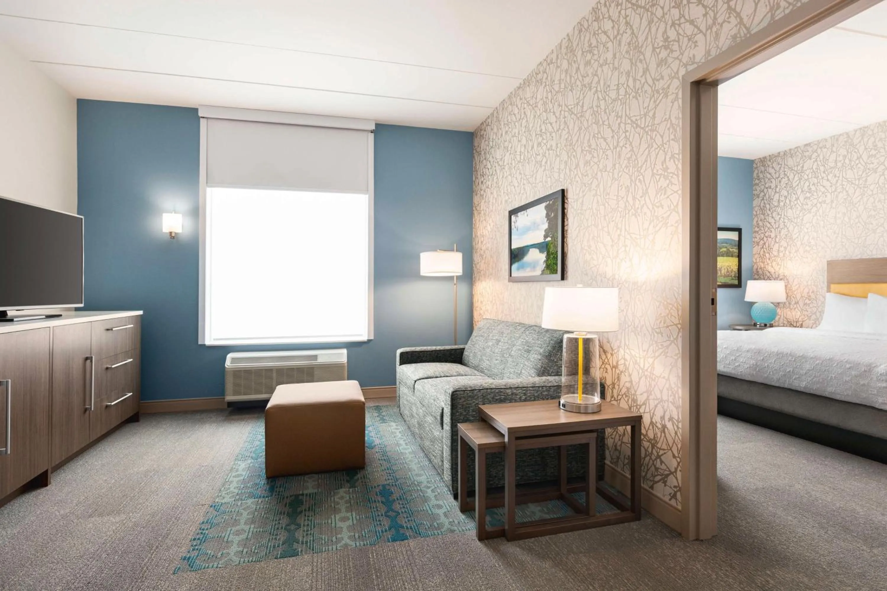 Living room, Bed in Home2 Suites By Hilton Leesburg, Va