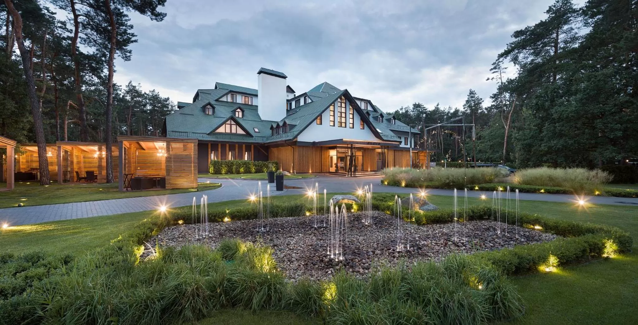 Property building in ONOVO Dendra Hotel