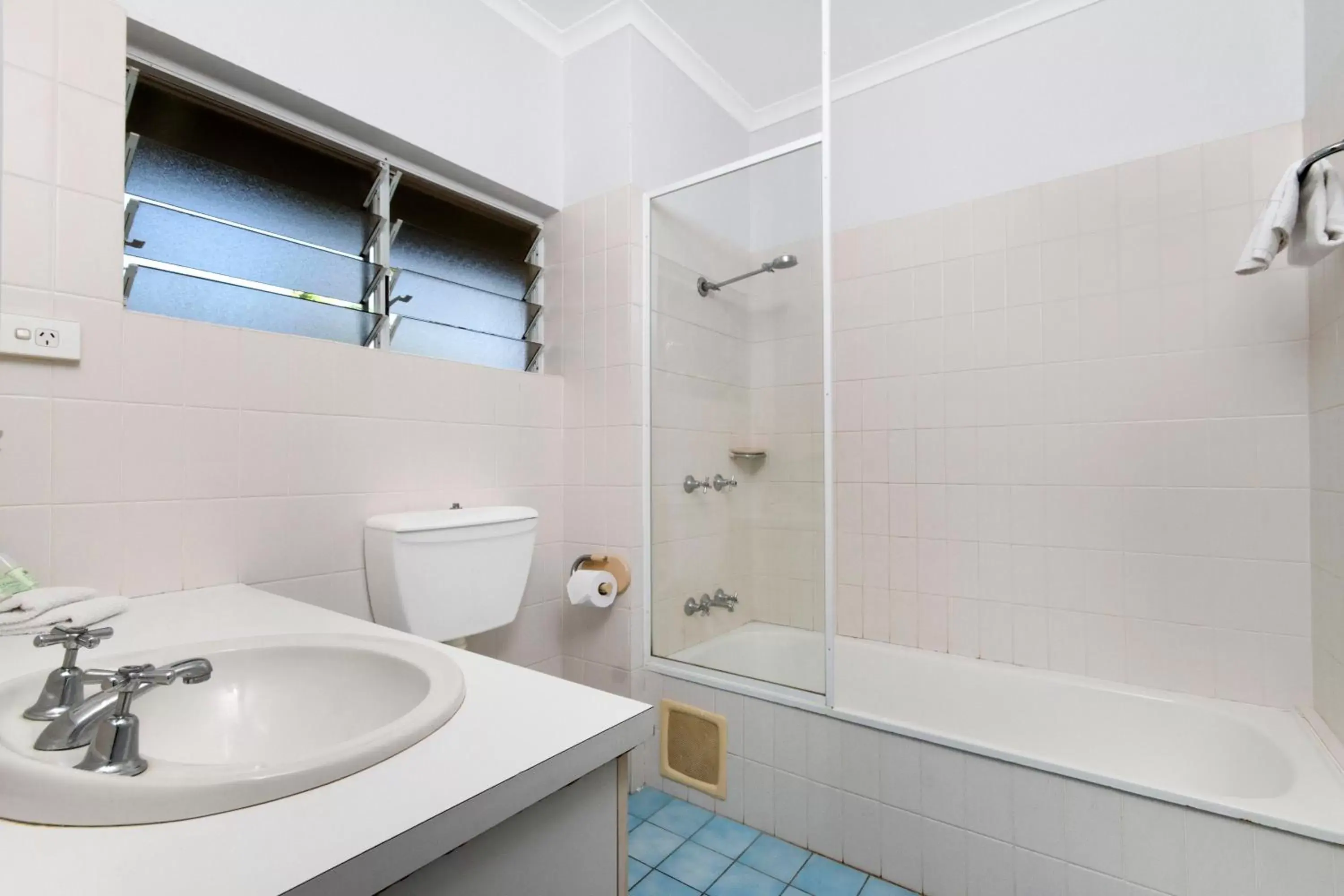 Bathroom in Nimrod Resort Apartments