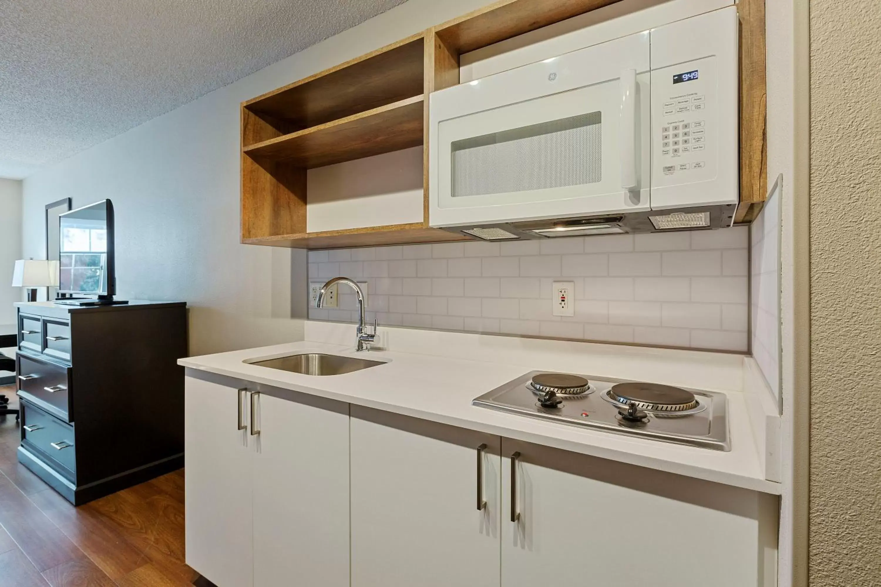 Kitchen or kitchenette in Extended Stay America Suites - San Jose - Milpitas - McCarthy Ranch