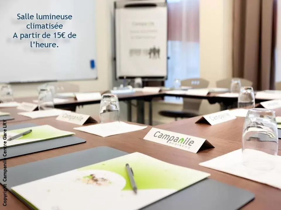 Meeting/conference room in Campanile La Roche Sur Yon Centre Gare