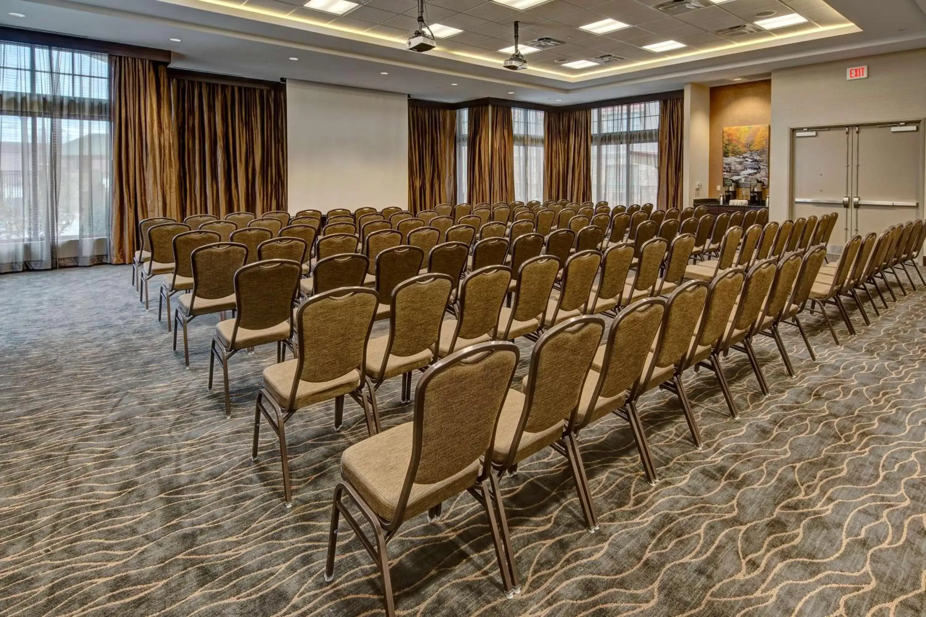 Meeting/conference room in Black Fox Lodge Pigeon Forge, Tapestry Collection by Hilton