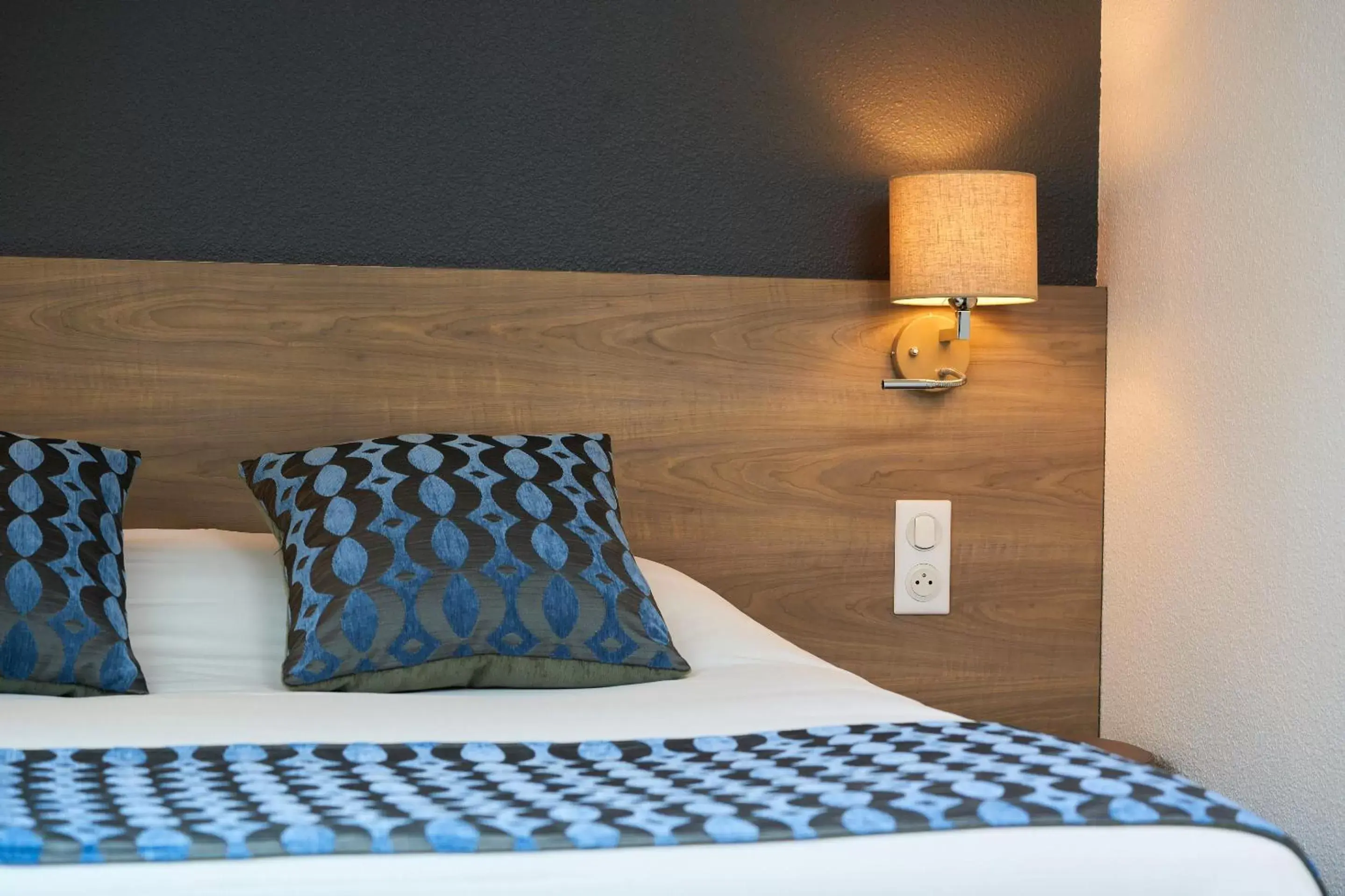 Property building, Bed in Sure Hotel by Best Western Limoges Sud Property building, Bed in Sure Hotel by Best Western Limoges Sud