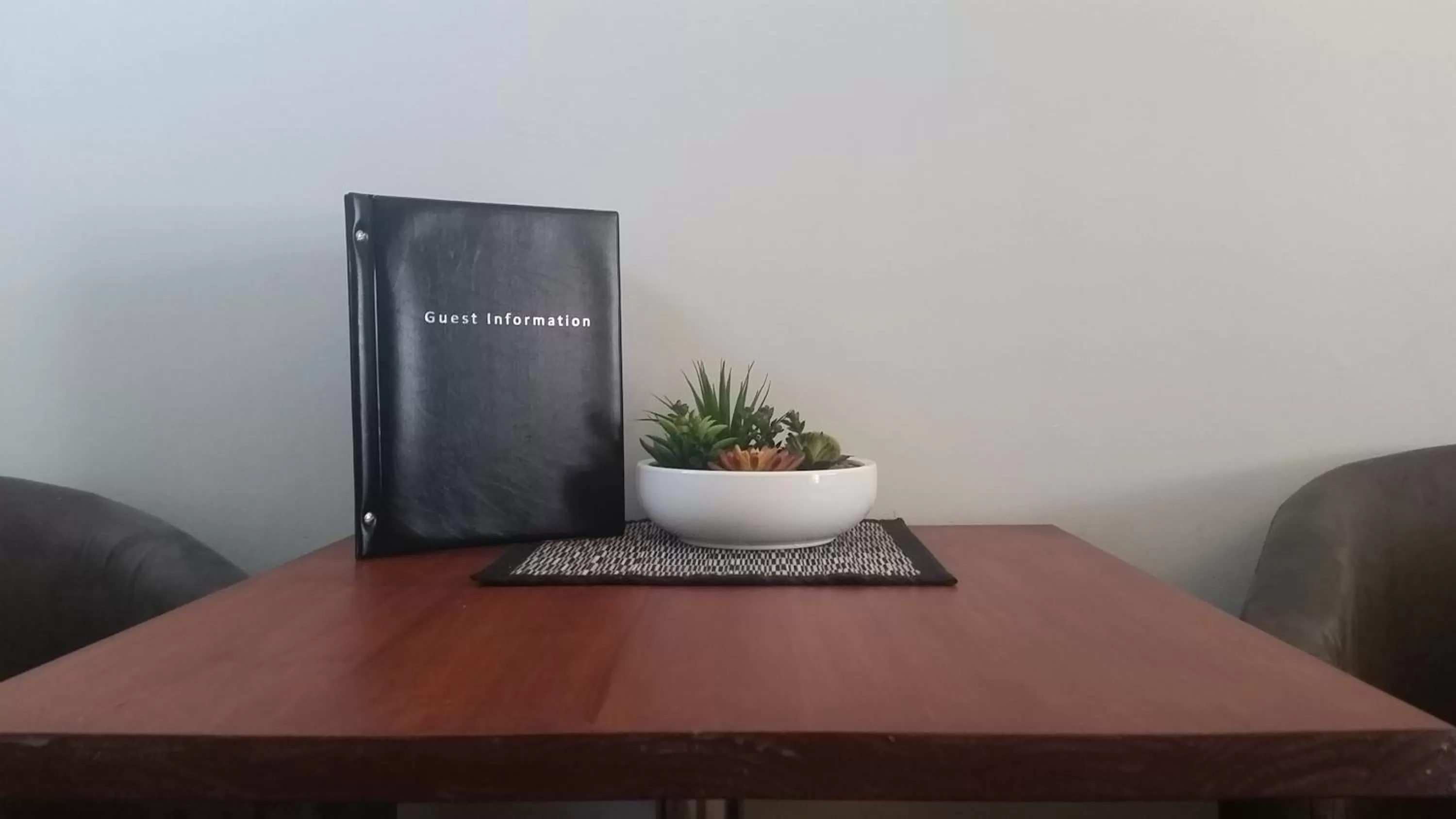 Decorative detail in Econo Lodge Chaparral Motel Ballina