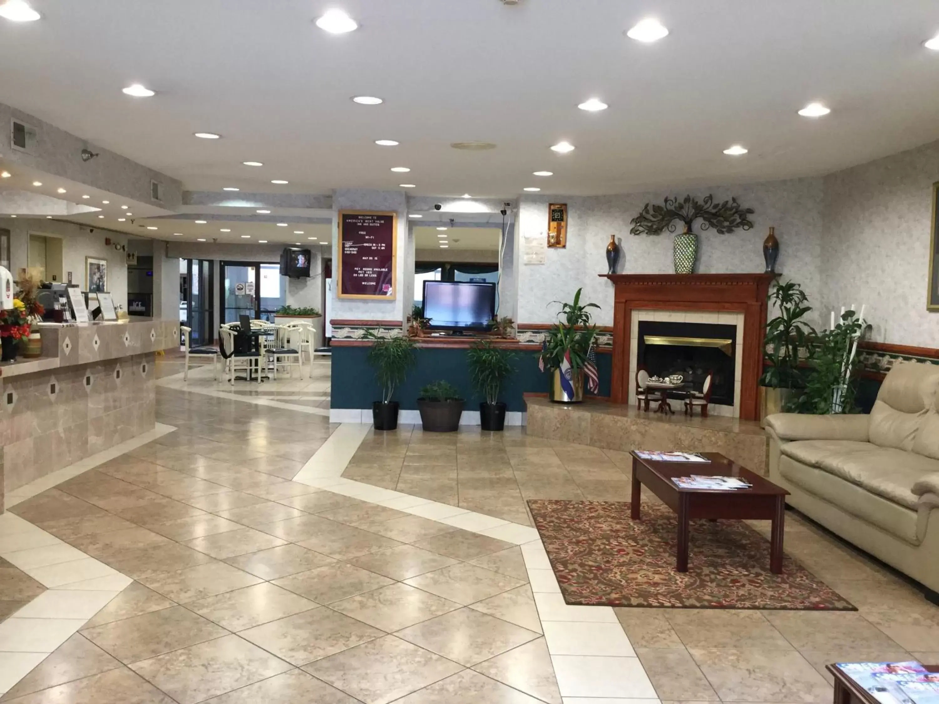 Americas Best Value Inn and Suites Saint Charles