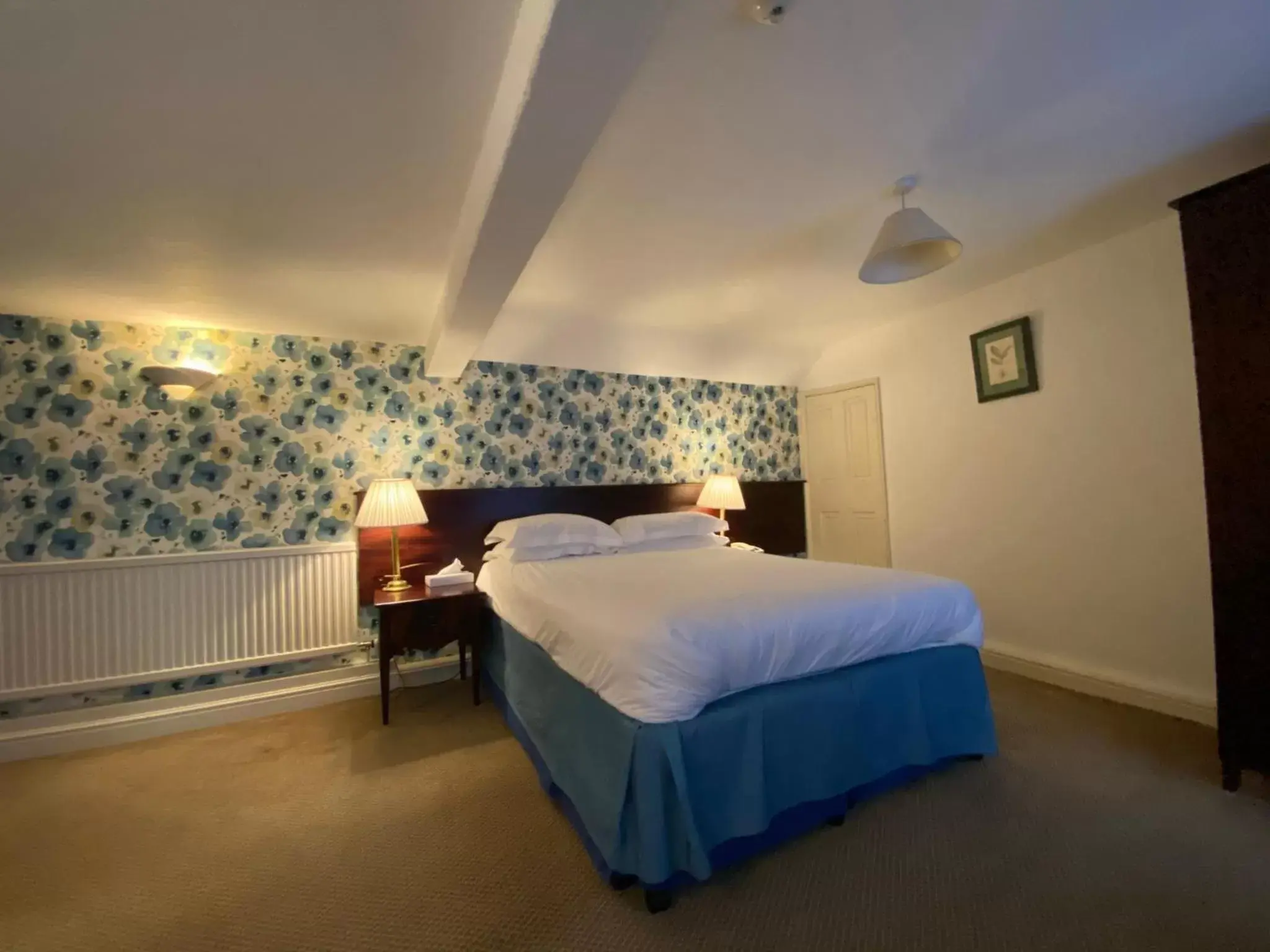 Photo of the whole room, Bed in The George Hotel Easingwold