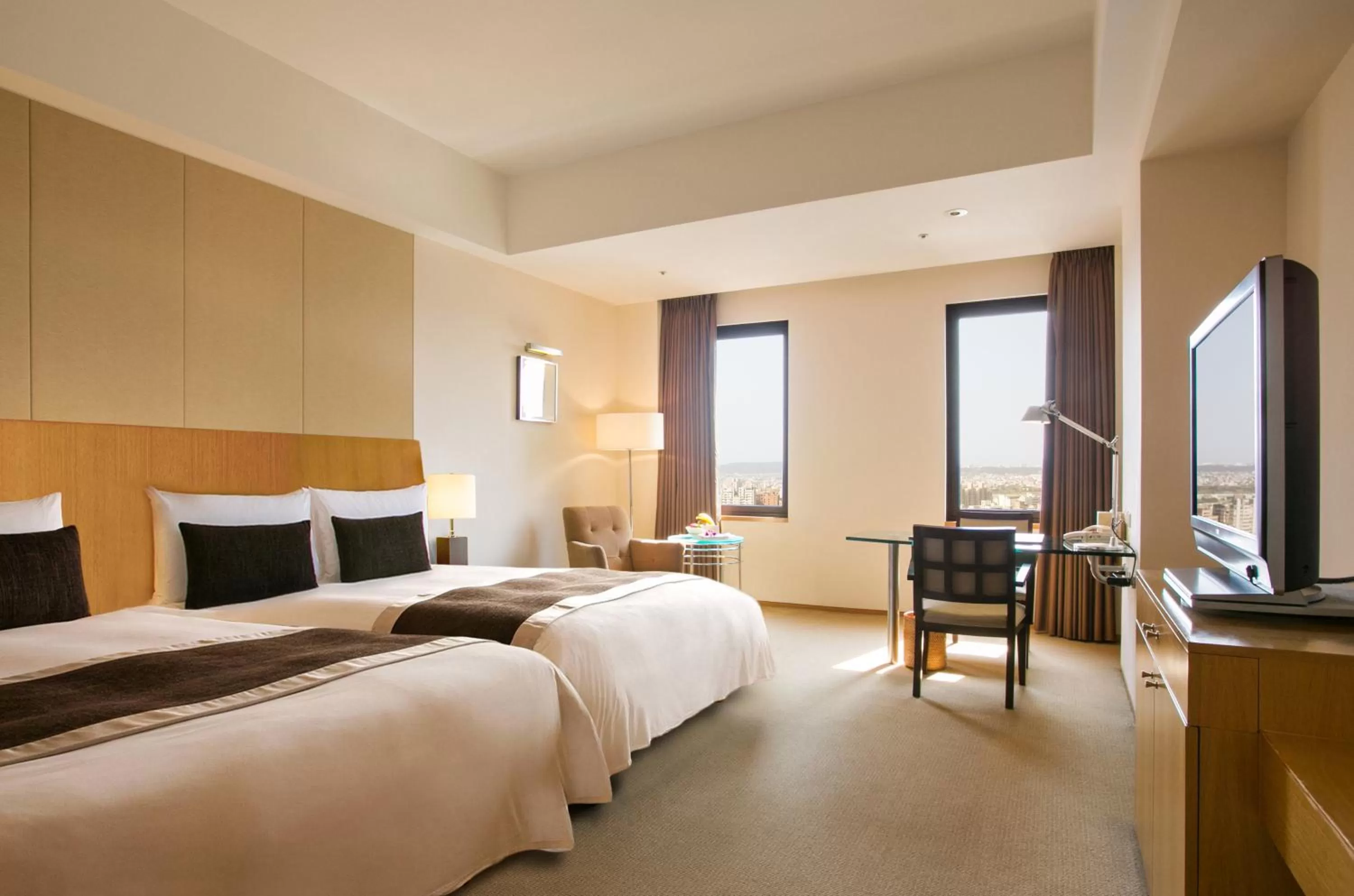 Bed in Ambassador Hotel Hsinchu