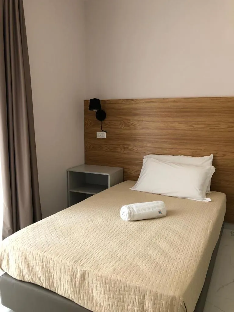 Bed in Albergo Milazzo Inn AiMori