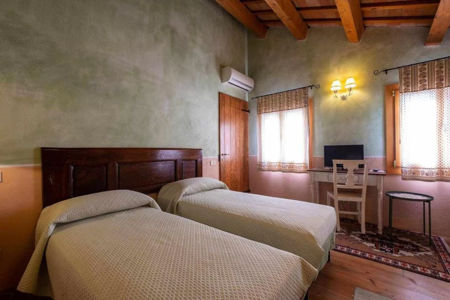 Bed in Rosalimone BeB