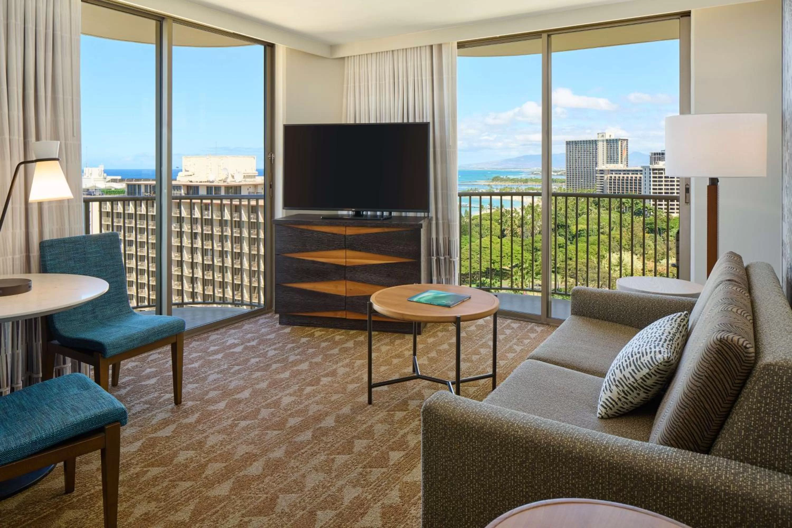 Living room in Embassy Suites by Hilton Waikiki Beach Walk