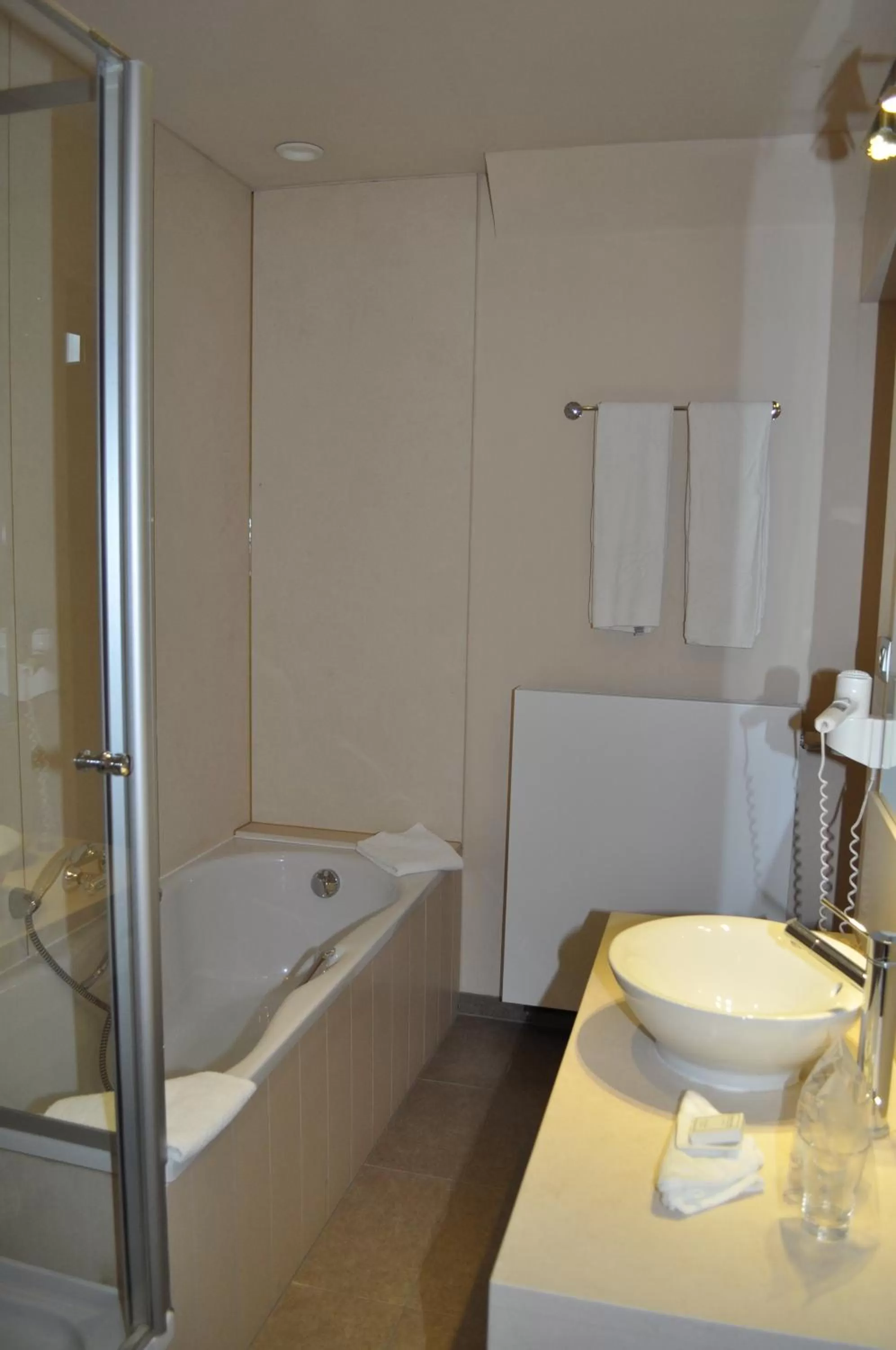 Bathroom in Hotel Jan Brito