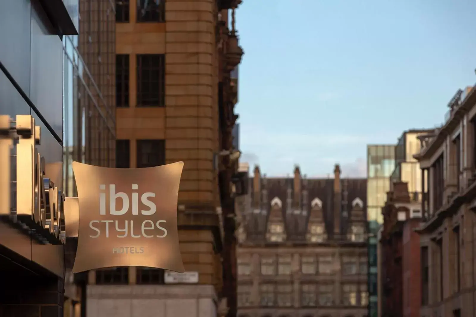 Property logo or sign in ibis Styles Glasgow Central