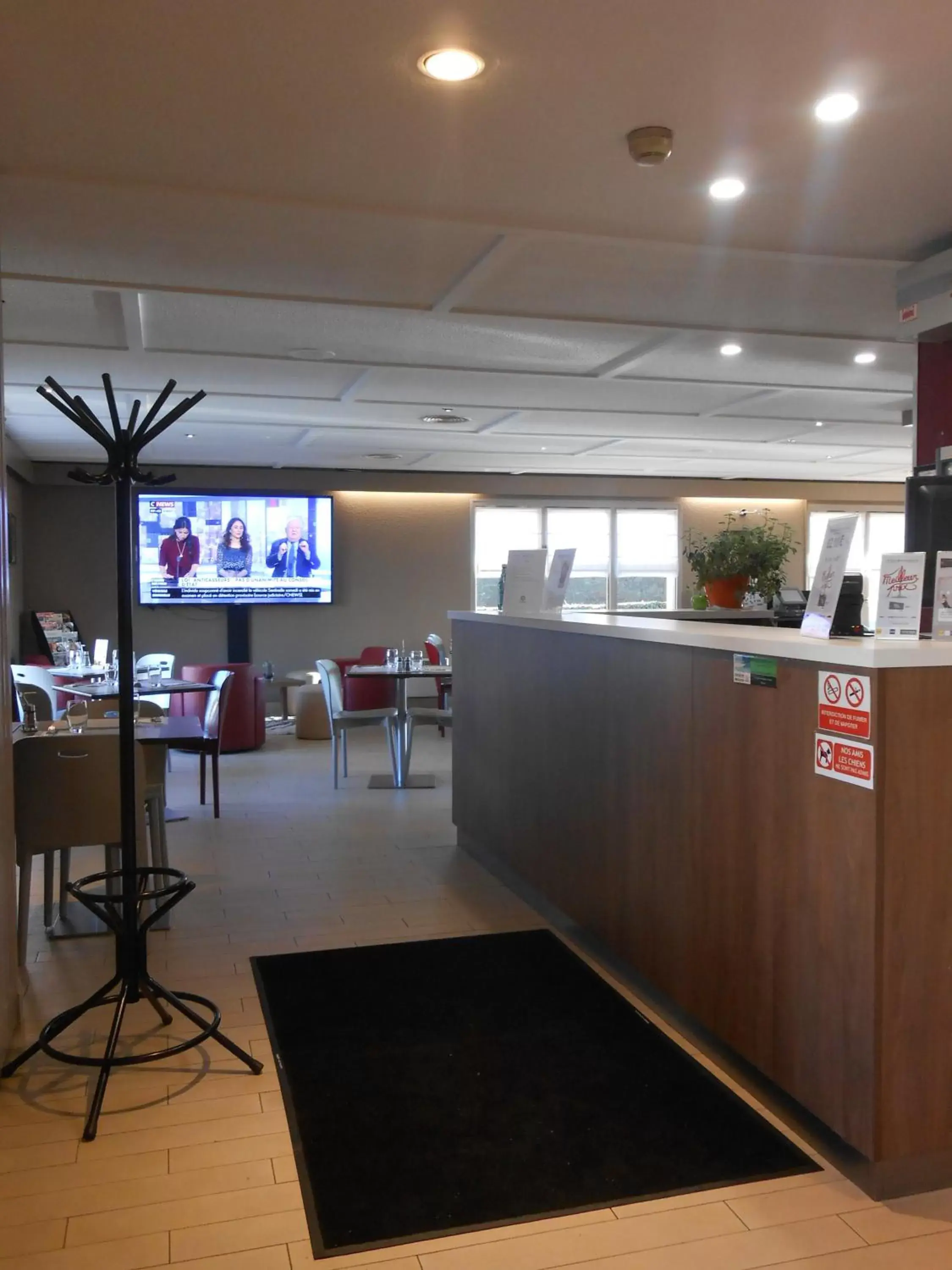 Lobby or reception, Lobby/Reception in Hôtel Restaurant Campanile Aurillac