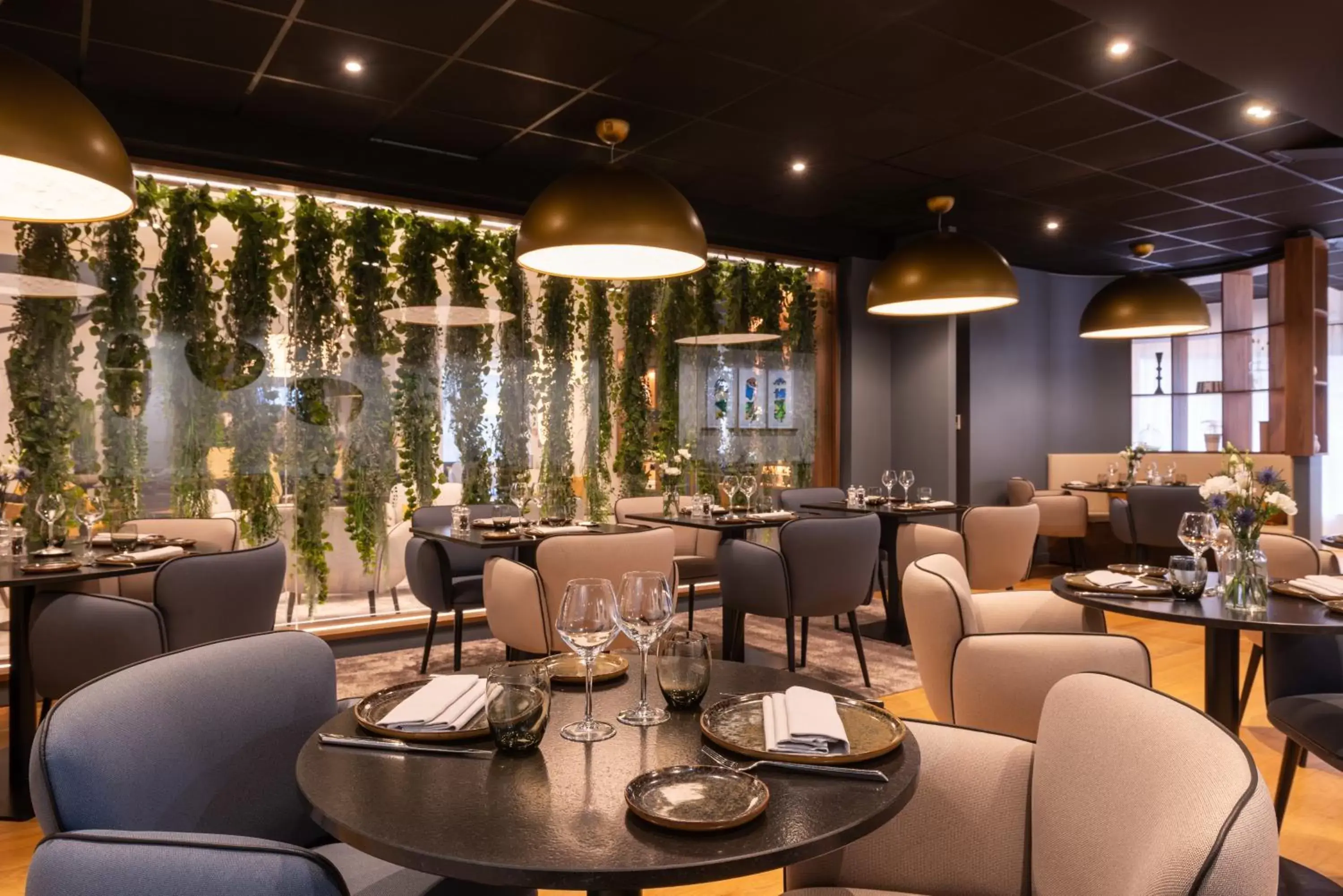 Restaurant/places to eat in L'Amirauté Brest Restaurant/places to eat in L'Amirauté Brest