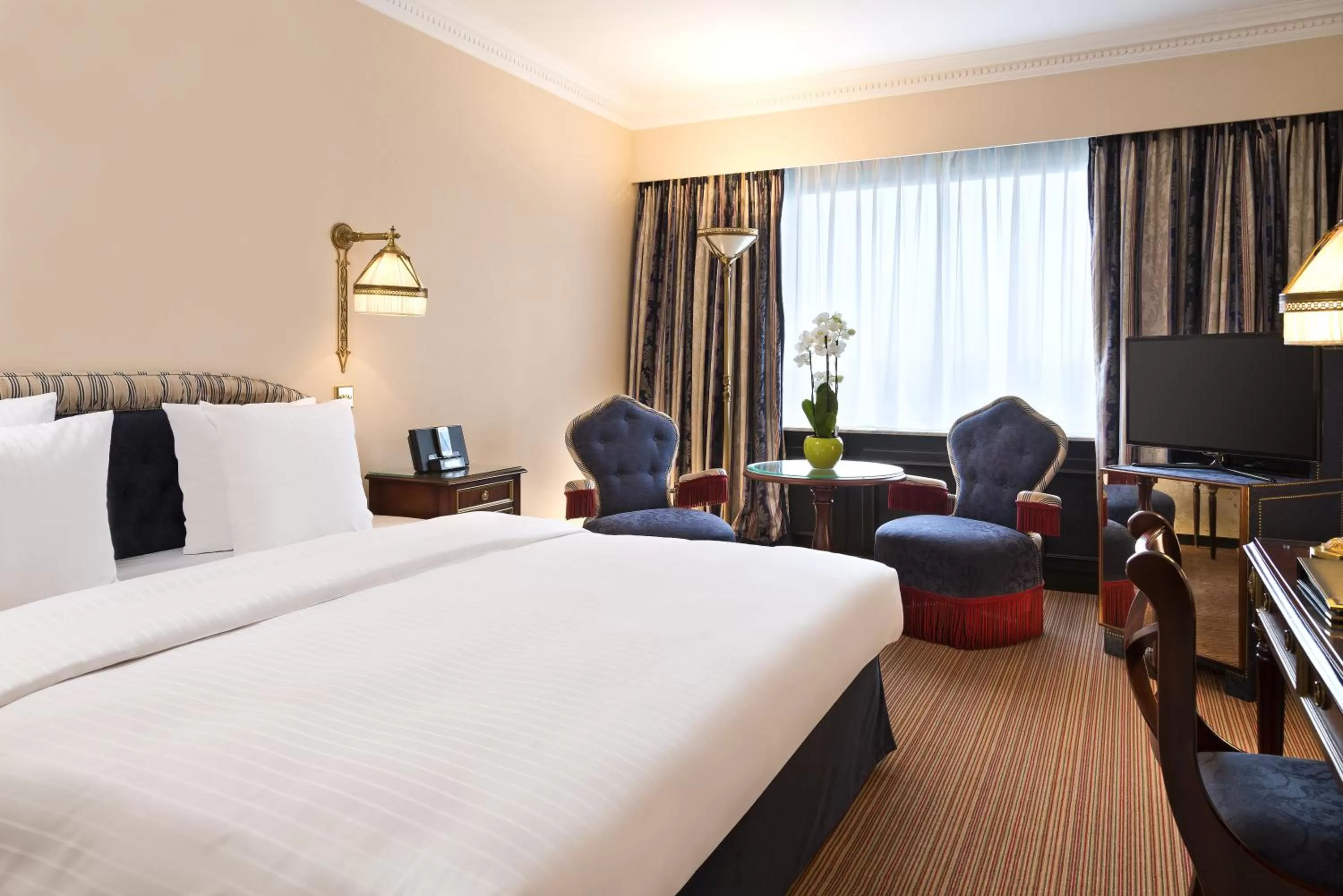 Bed in Hotel Barsey by Warwick