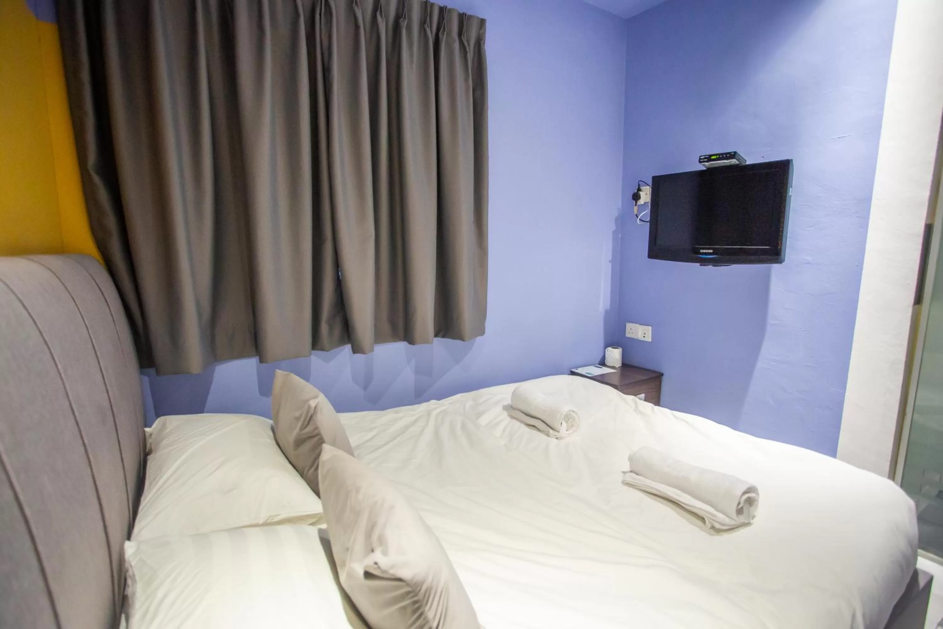 Bed in The Cave By Cactus Hotel Skudai