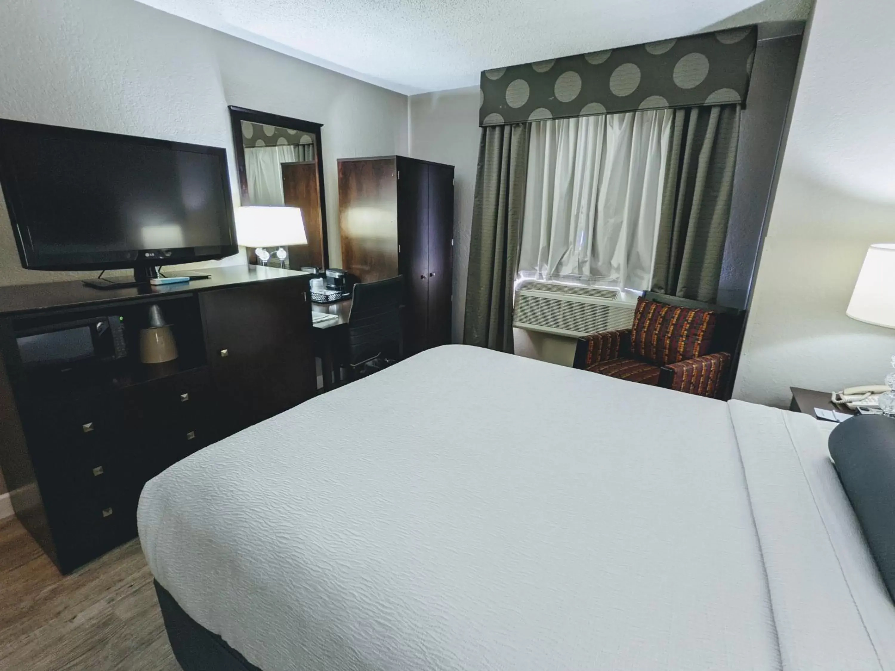 Bed in Best Western Eden Prairie Inn Bed in Best Western Eden Prairie Inn