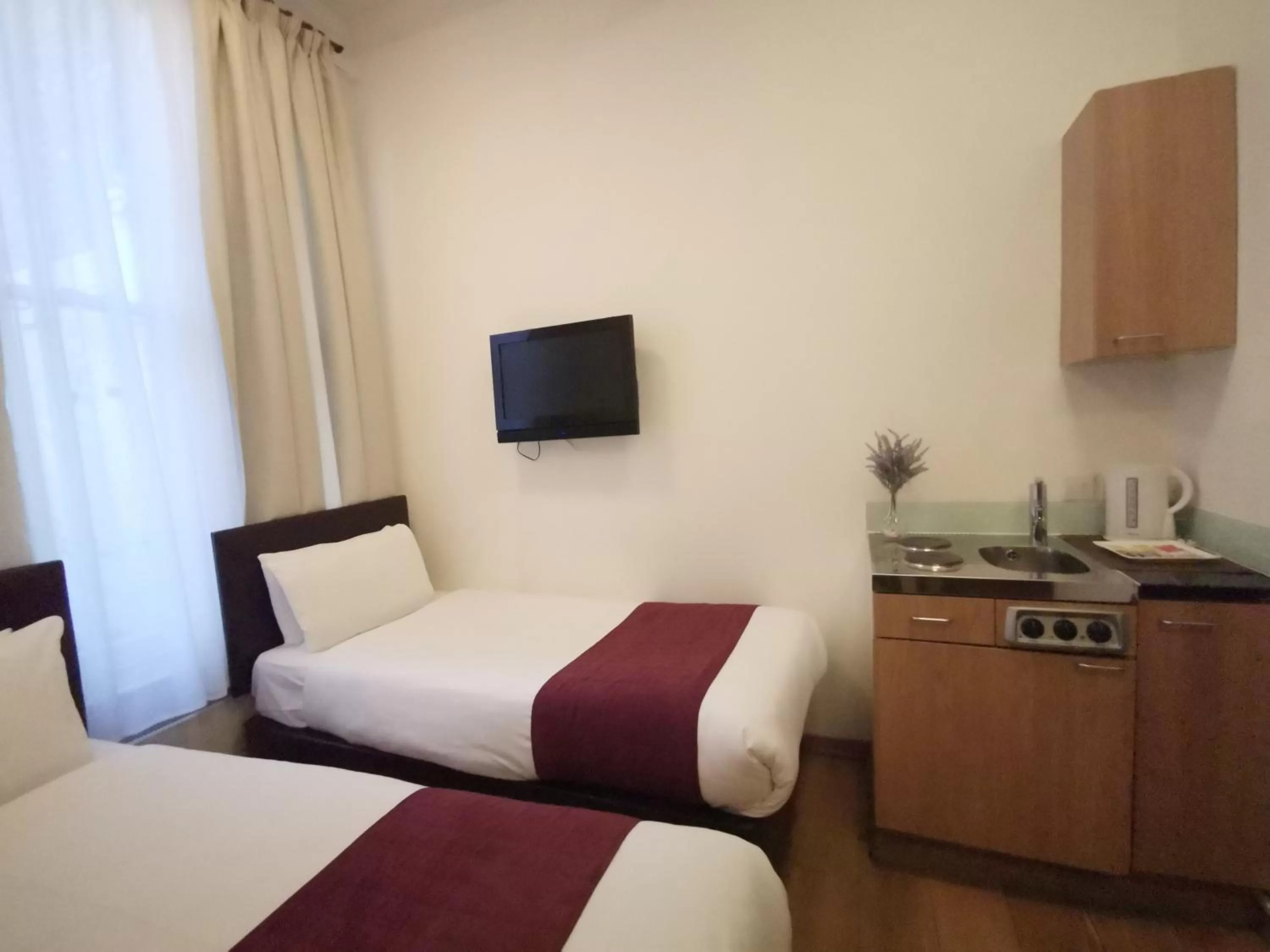 Photo of the whole room, Bed in The Royale Chulan Hyde Park Hotel