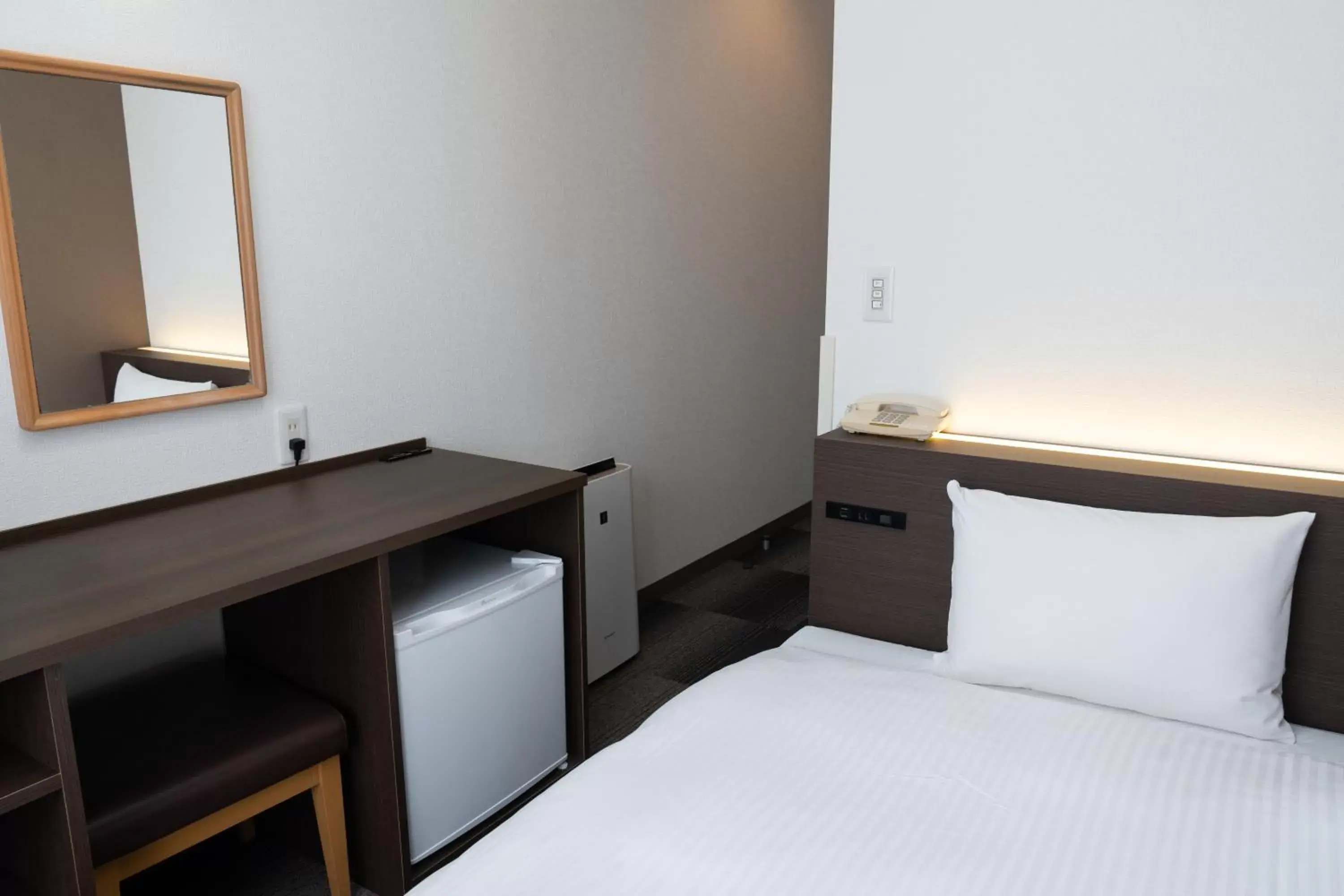 Photo of the whole room, Bed in Heiwadai Hotel Tenjin