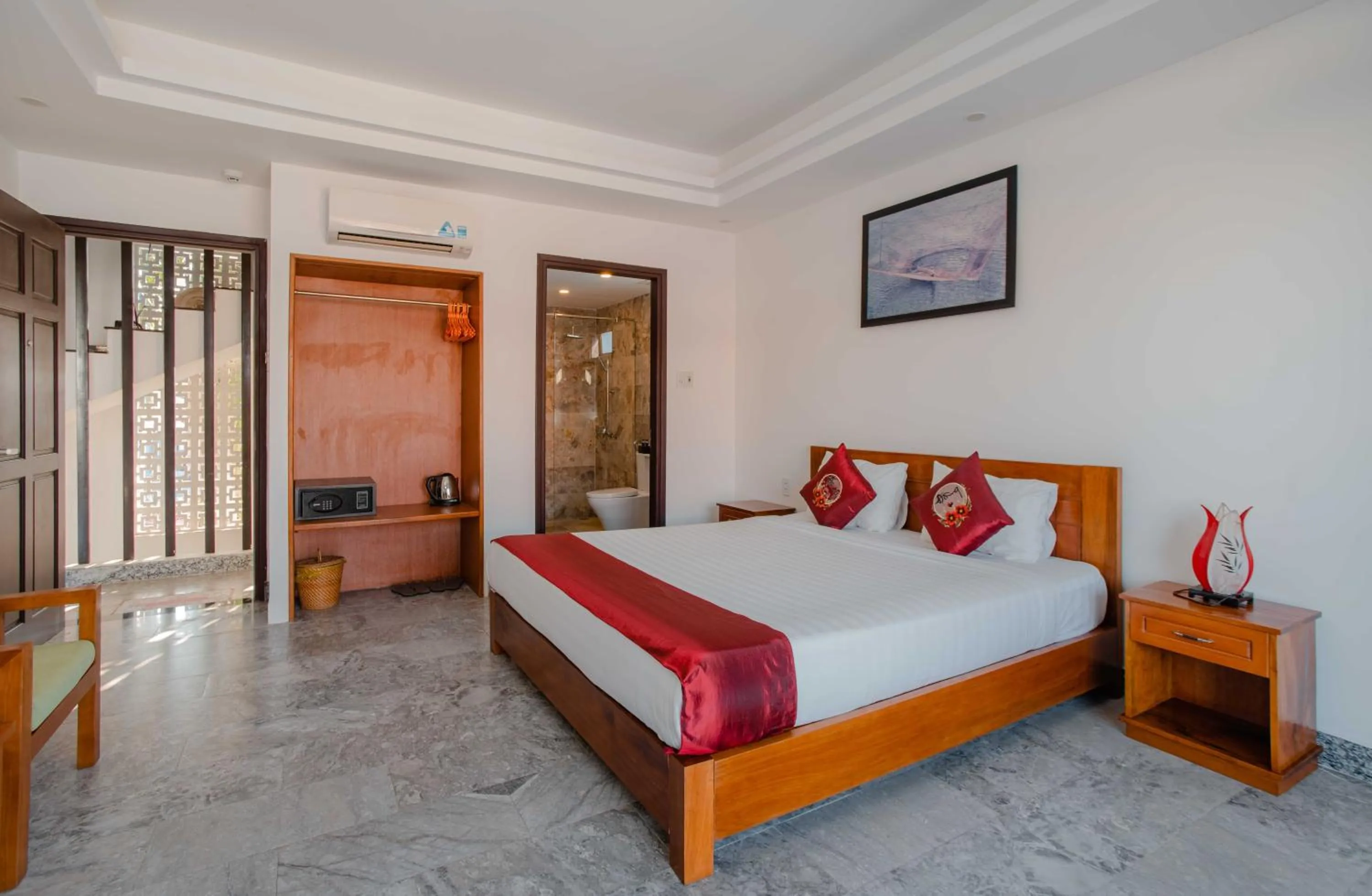 Bed in Trendy Life Villa Hoi An