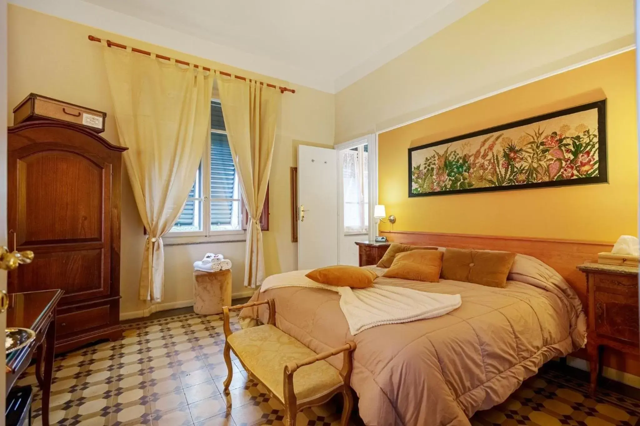 Bed in Villa San Donato B&B