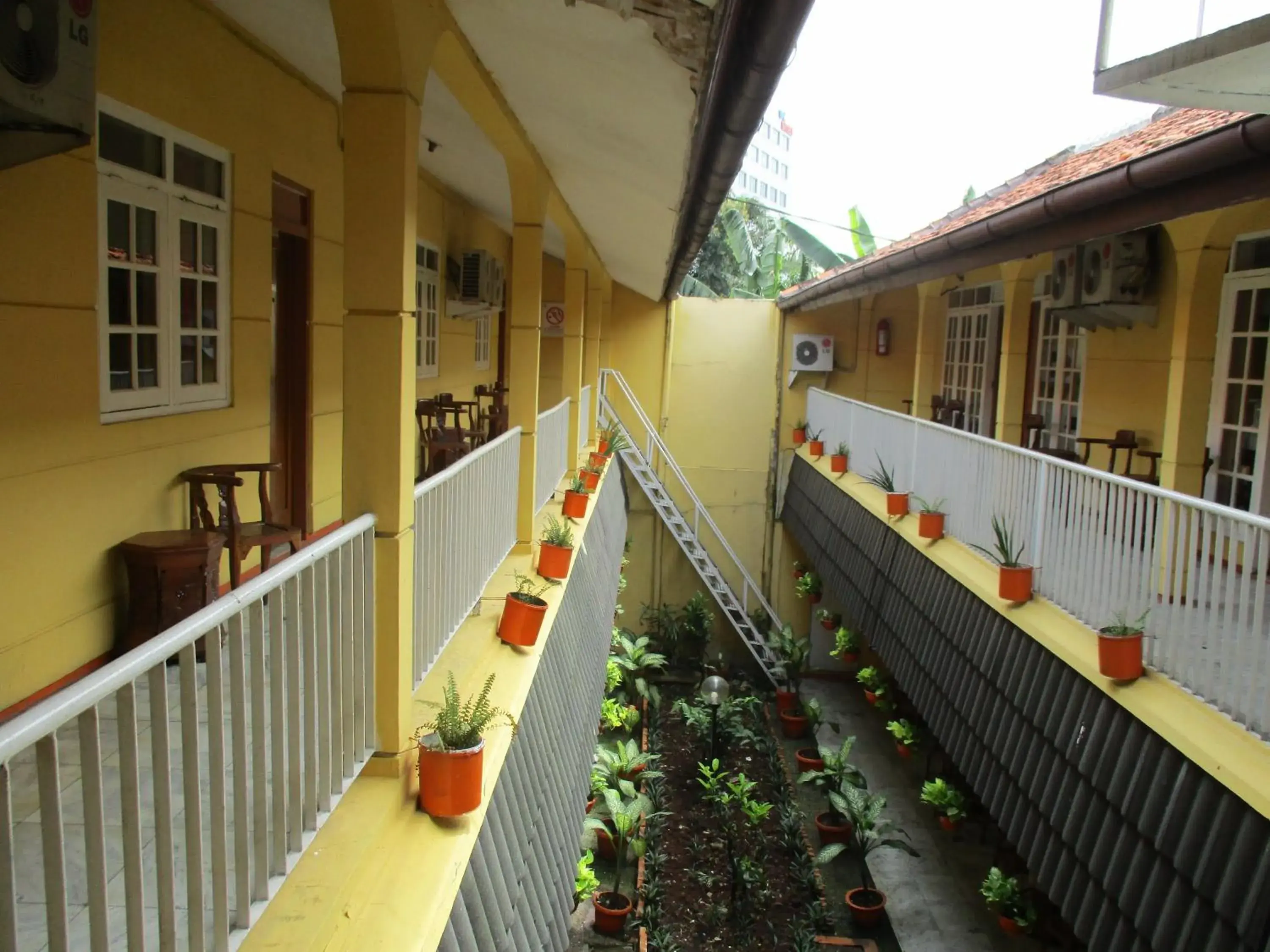 Facade/entrance, Balcony/Terrace in Hotel Tugu Asri