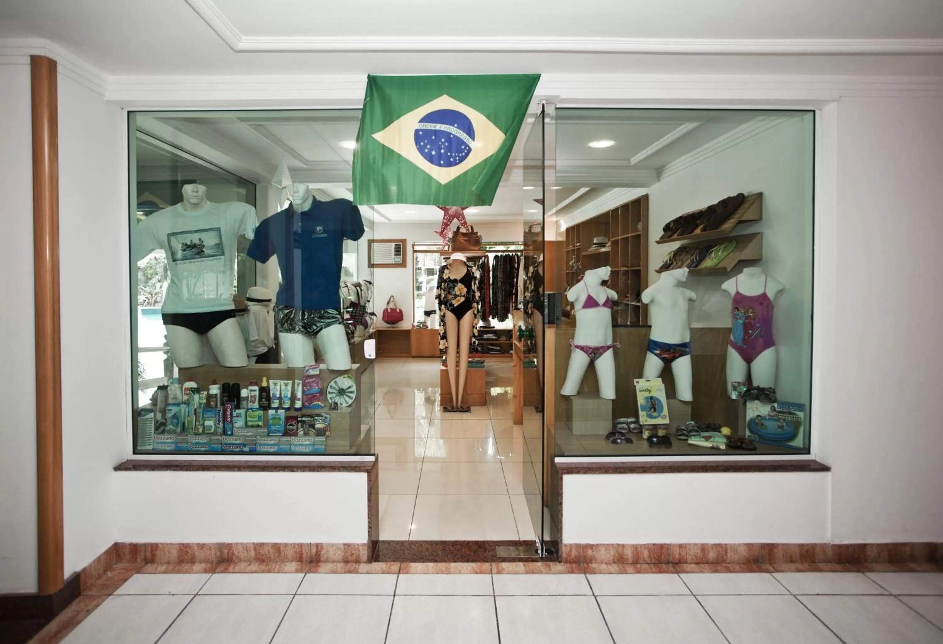 On-site shops in Hotel Atlântico Búzios Convention