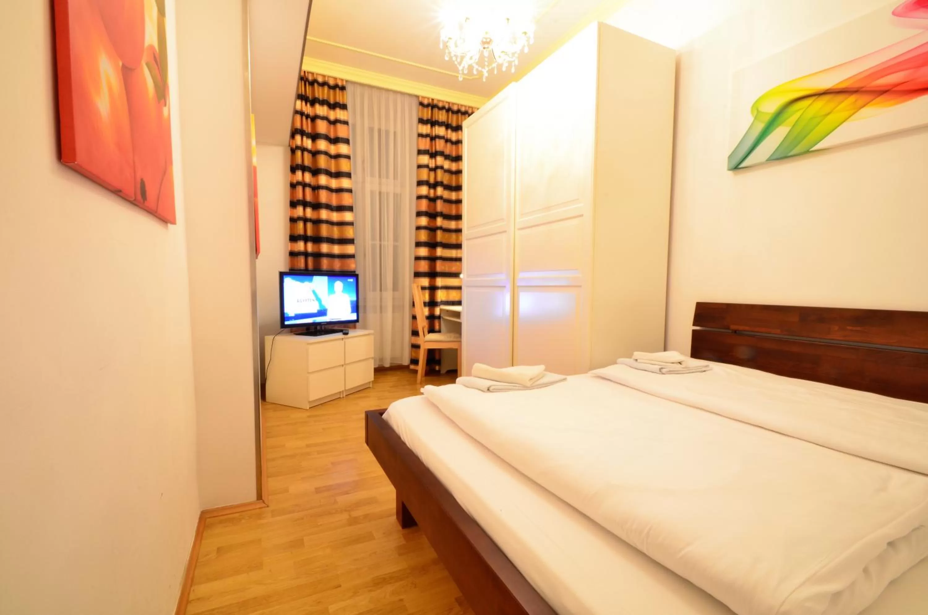 Bed in AJO Apartments - Messe City Flat - Self-Check-in