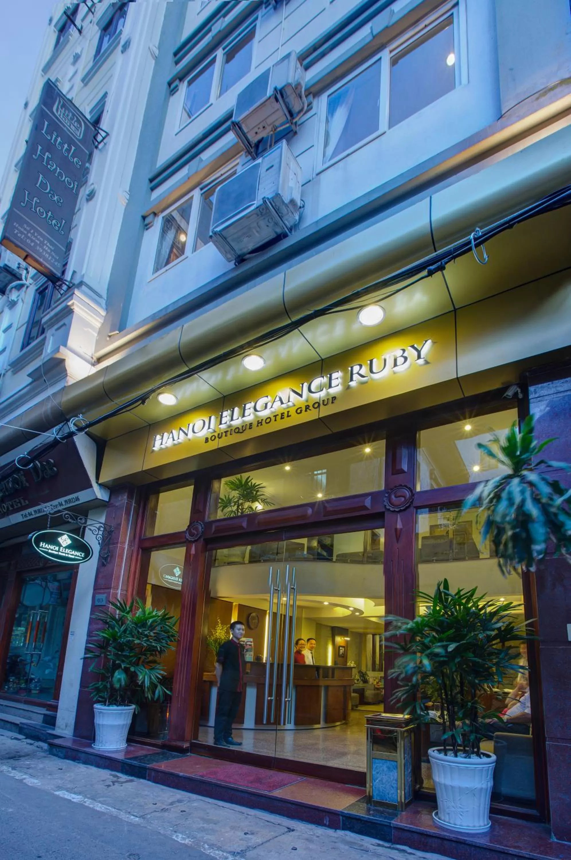 Property building in Eliana Ruby Hotel & Travel