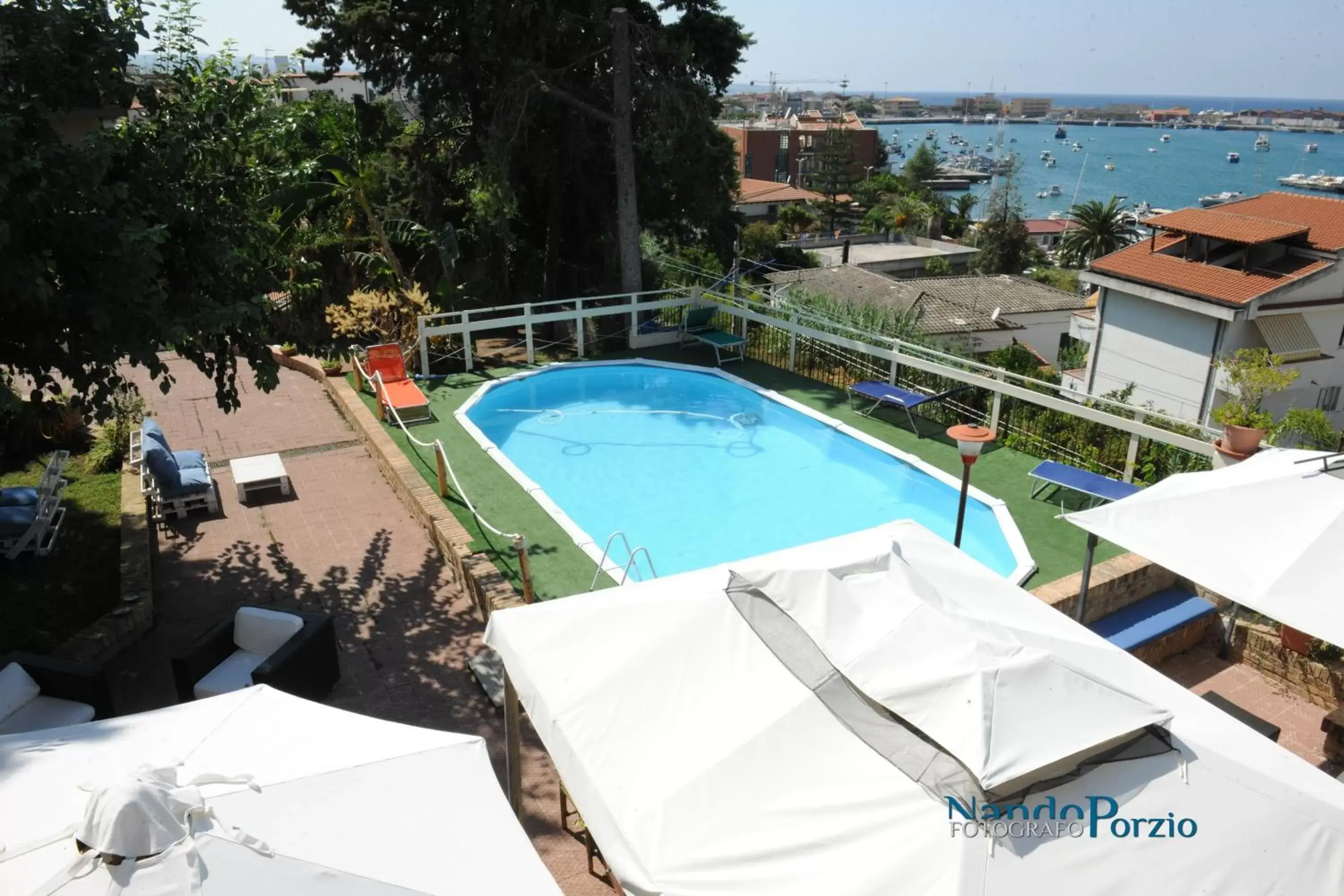 Swimming pool, Pool View in B&B Villa Delle Rondini