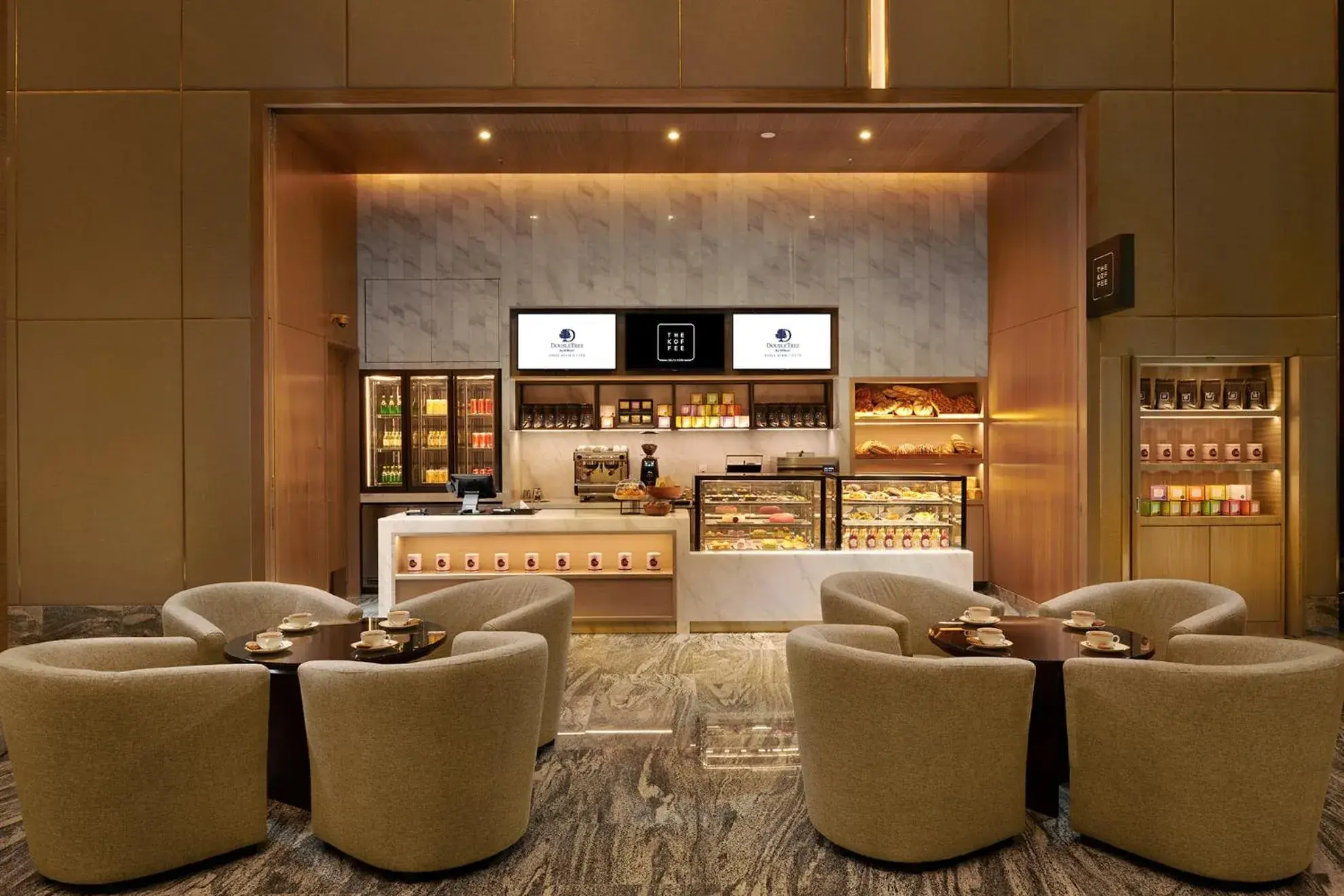 Lounge or bar in Doubletree By Hilton Shah Alam I-City