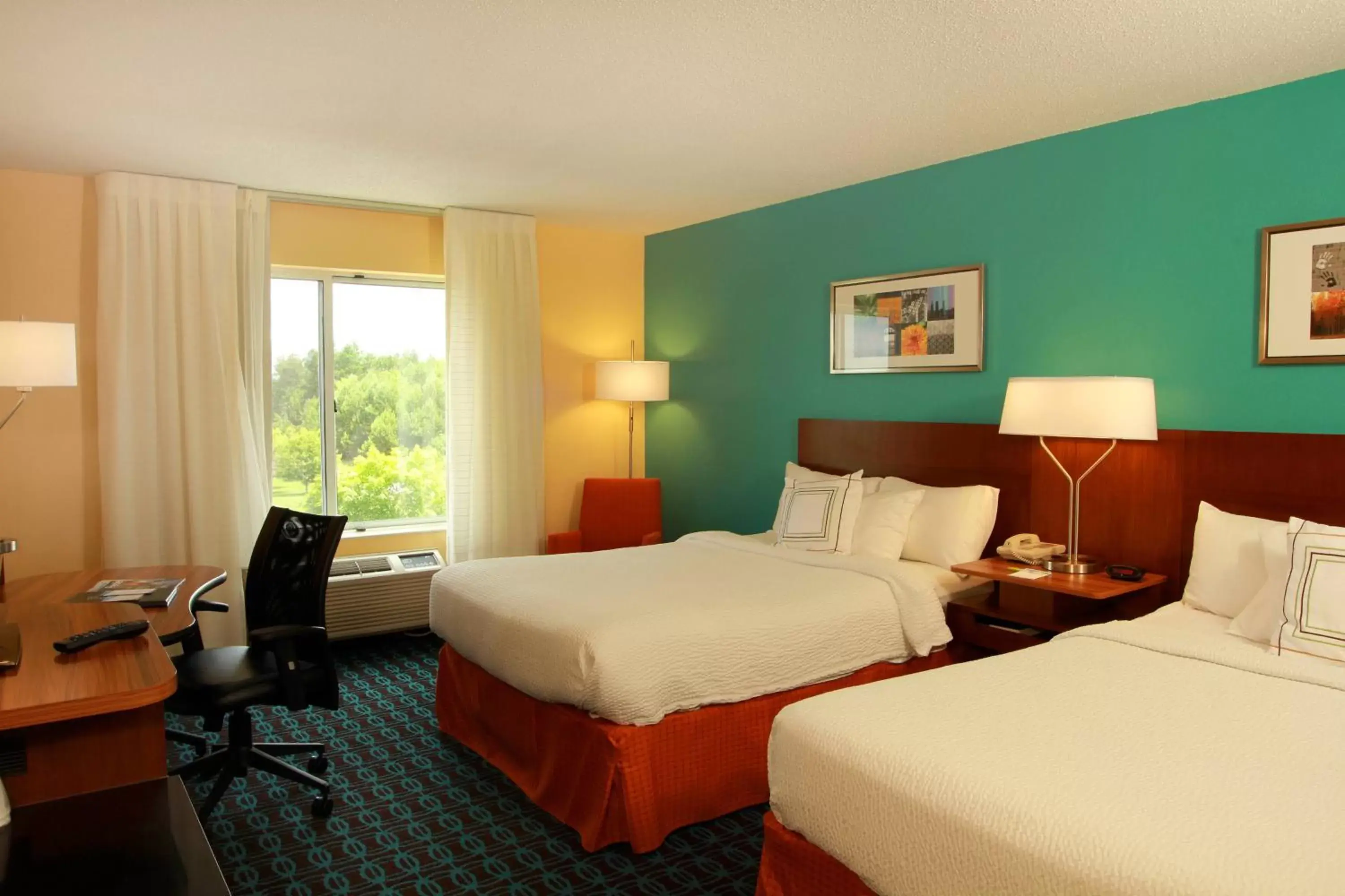 Photo of the whole room, Bed in Fairfield Inn & Suites Traverse City