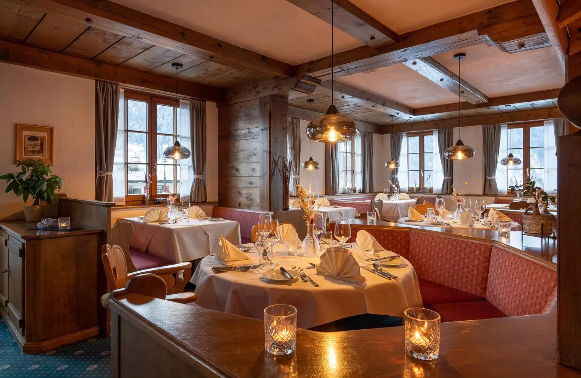 Restaurant/Places to Eat in Sunstar Hotel Klosters