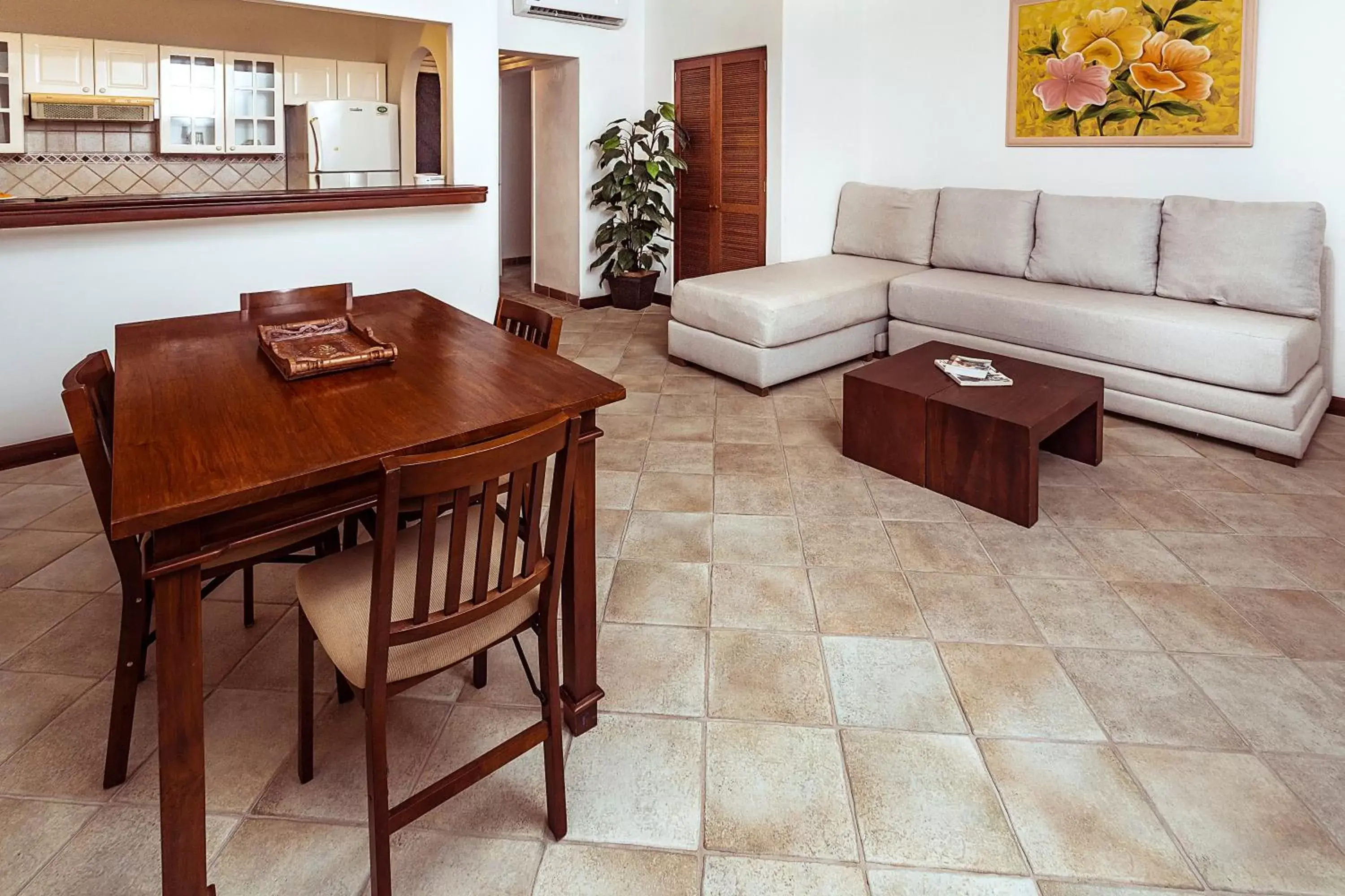 Seating Area in Fabiola Condo Hotel