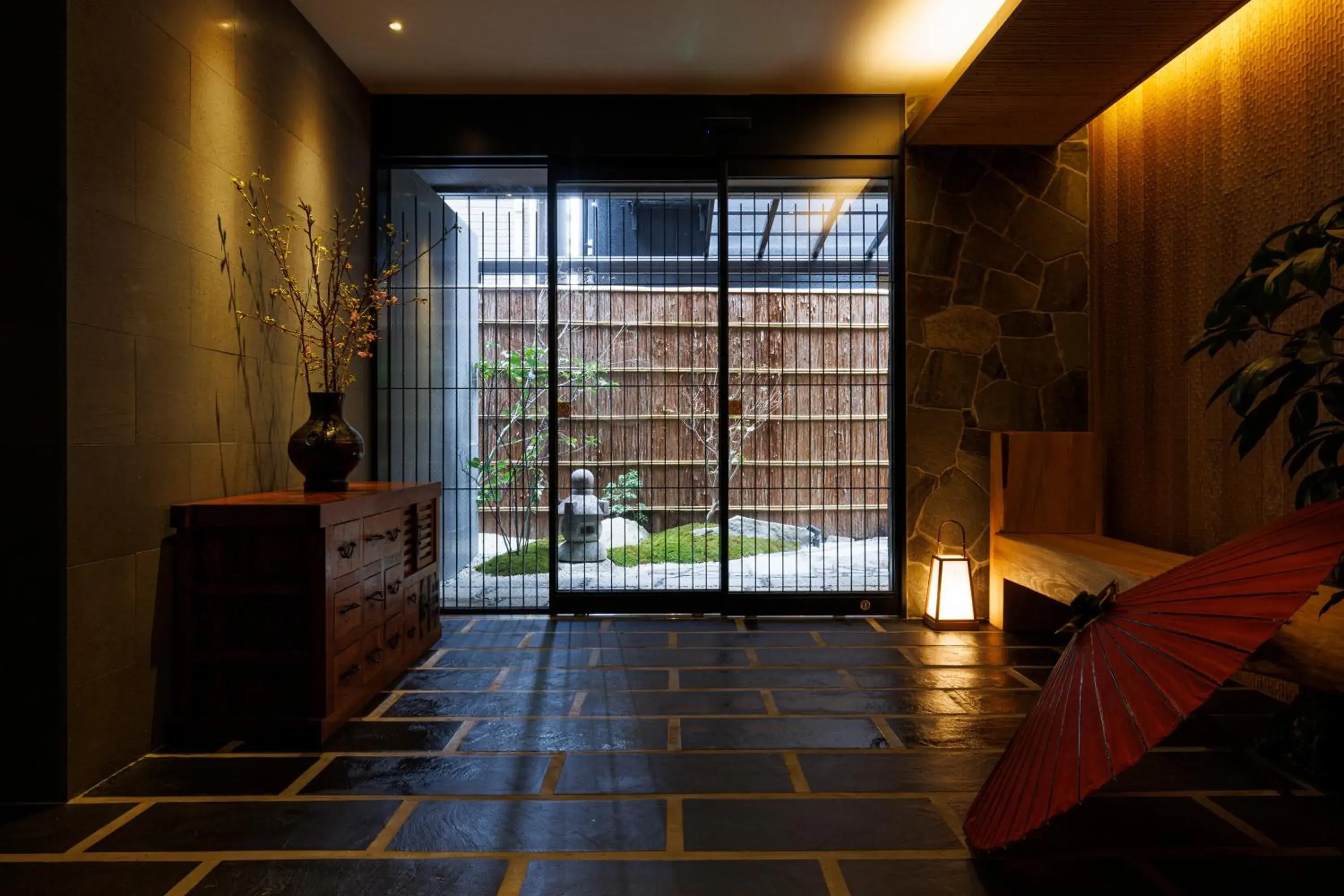 Facade/entrance in Hotel Kanazawa Zoushi