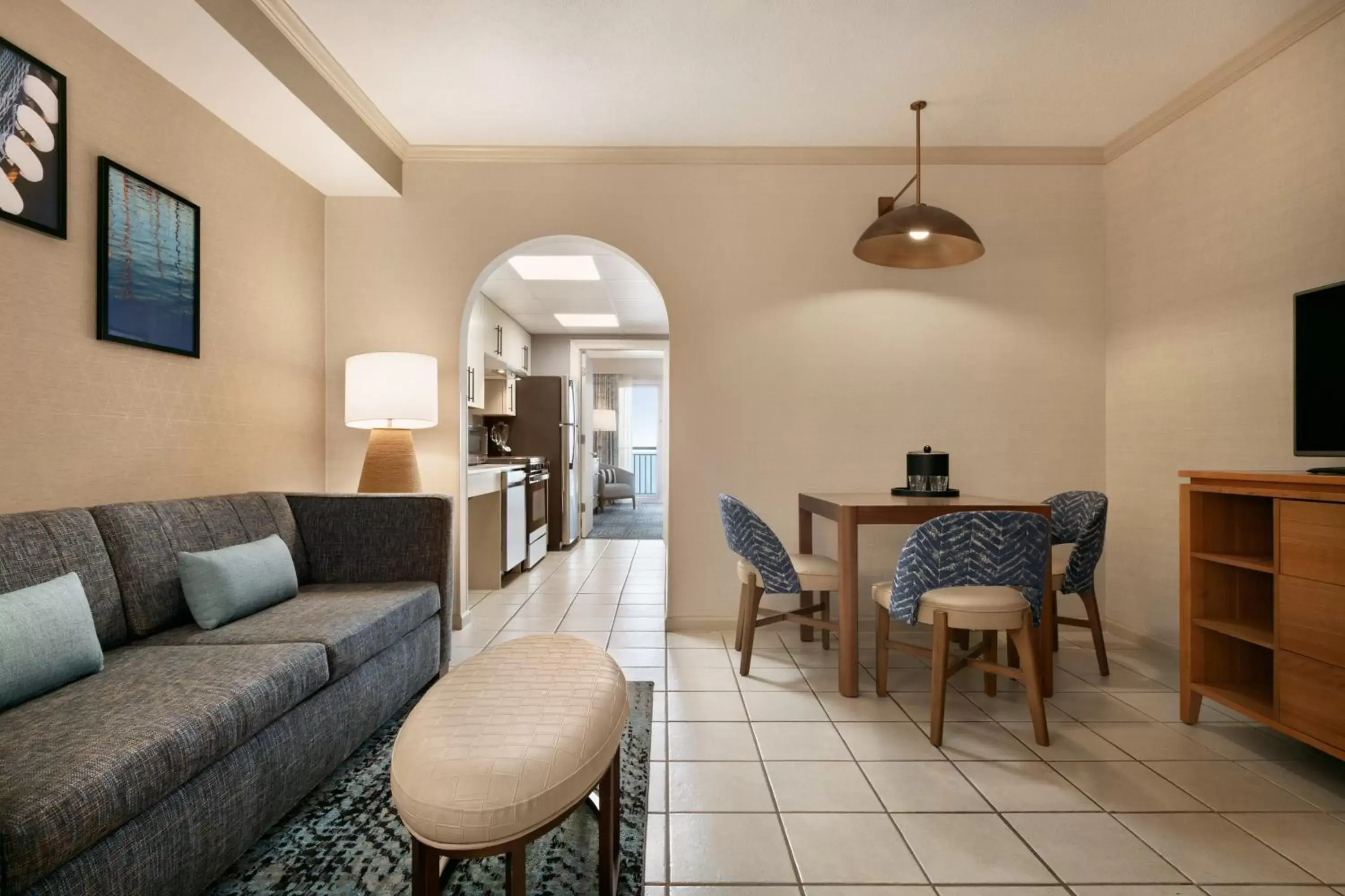 Bedroom, Seating Area in Holiday Inn & Suites Ocean City, an IHG Hotel