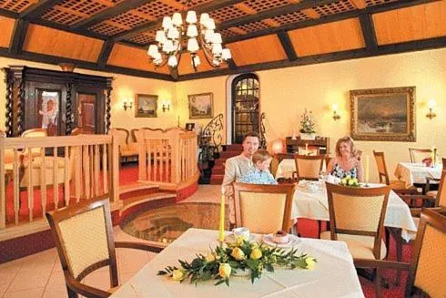 Restaurant/places to eat in Wellness Privathotel Post an der Therme