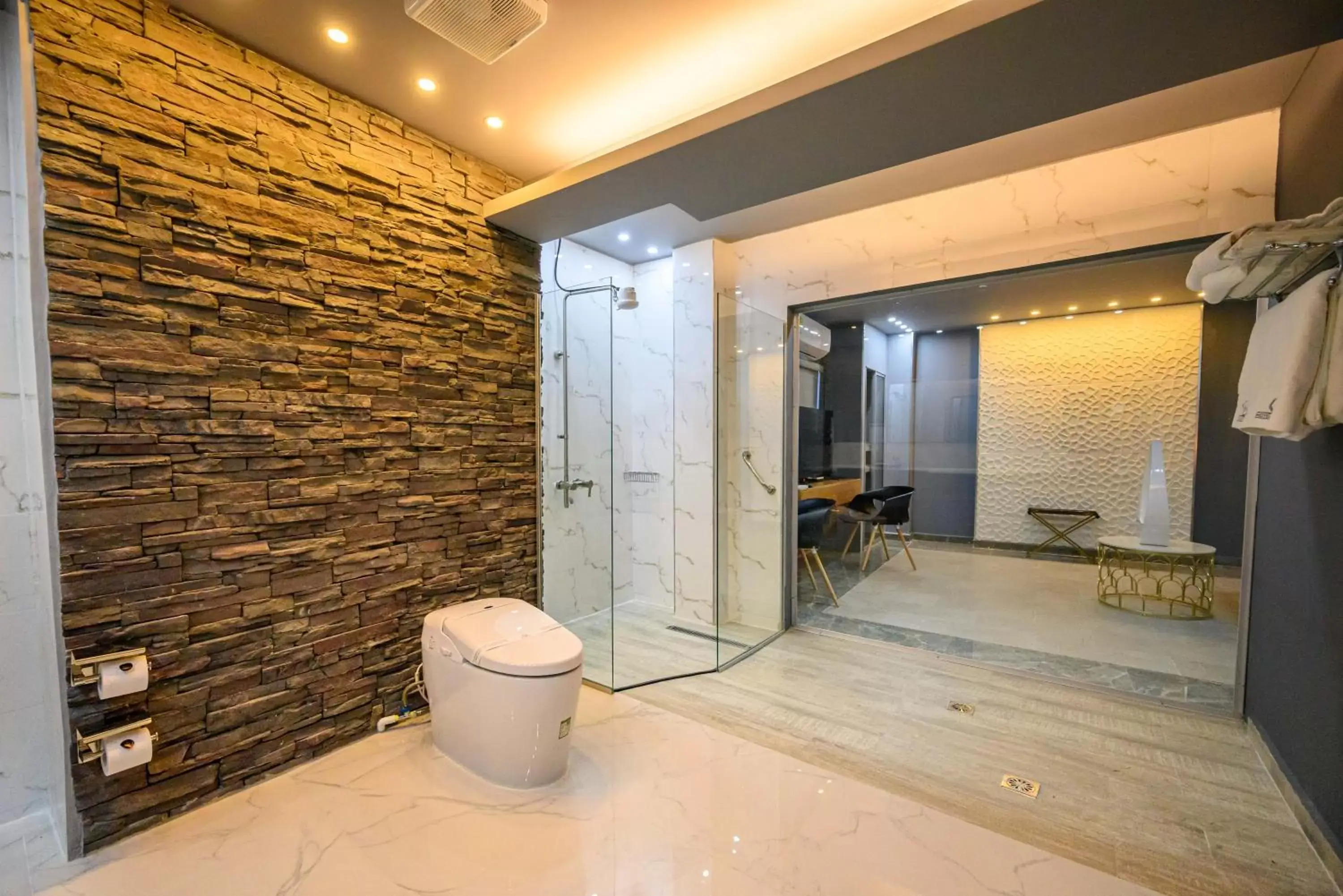 Bathroom in KH HOTEL BOUTIQUE