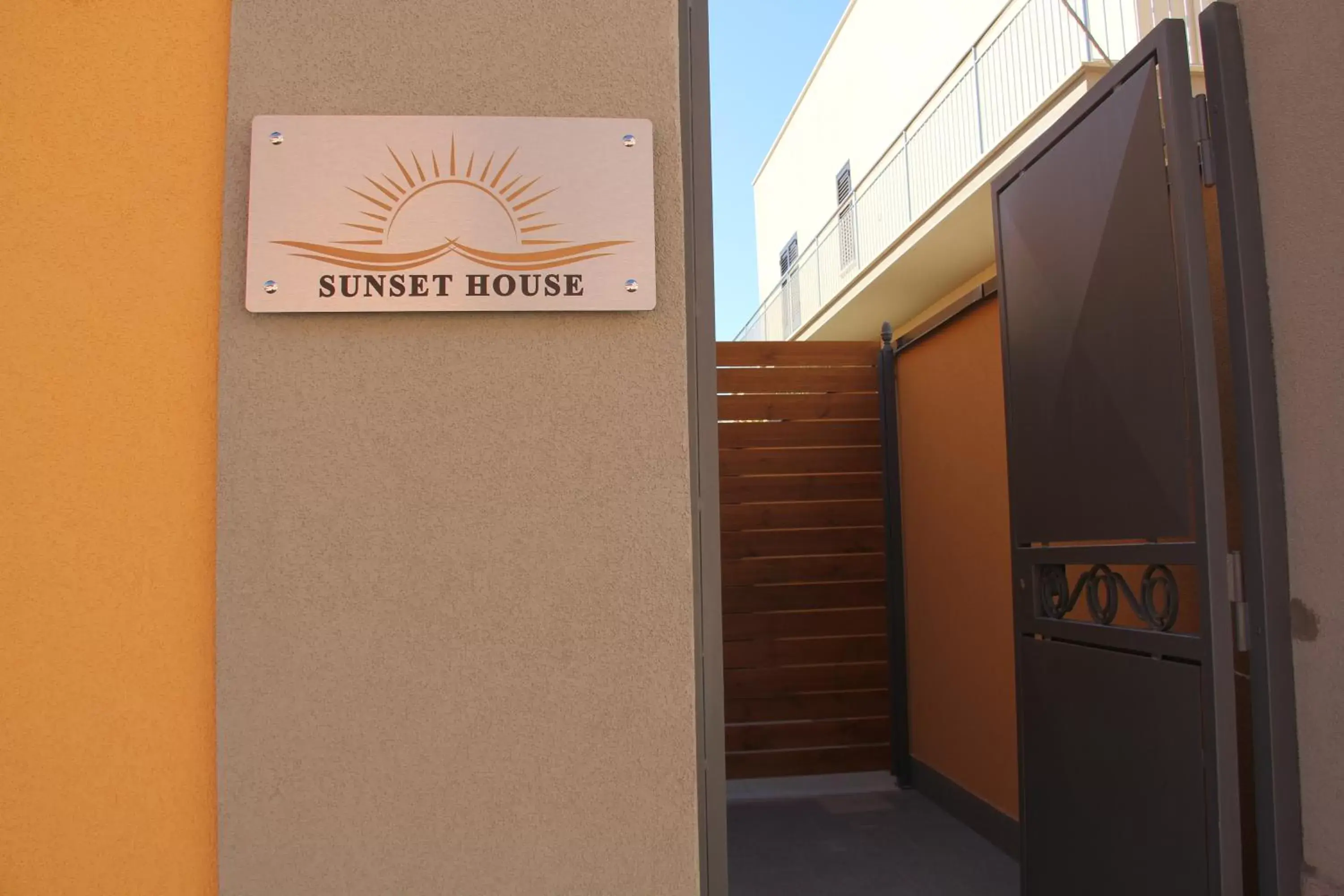 Sunset House