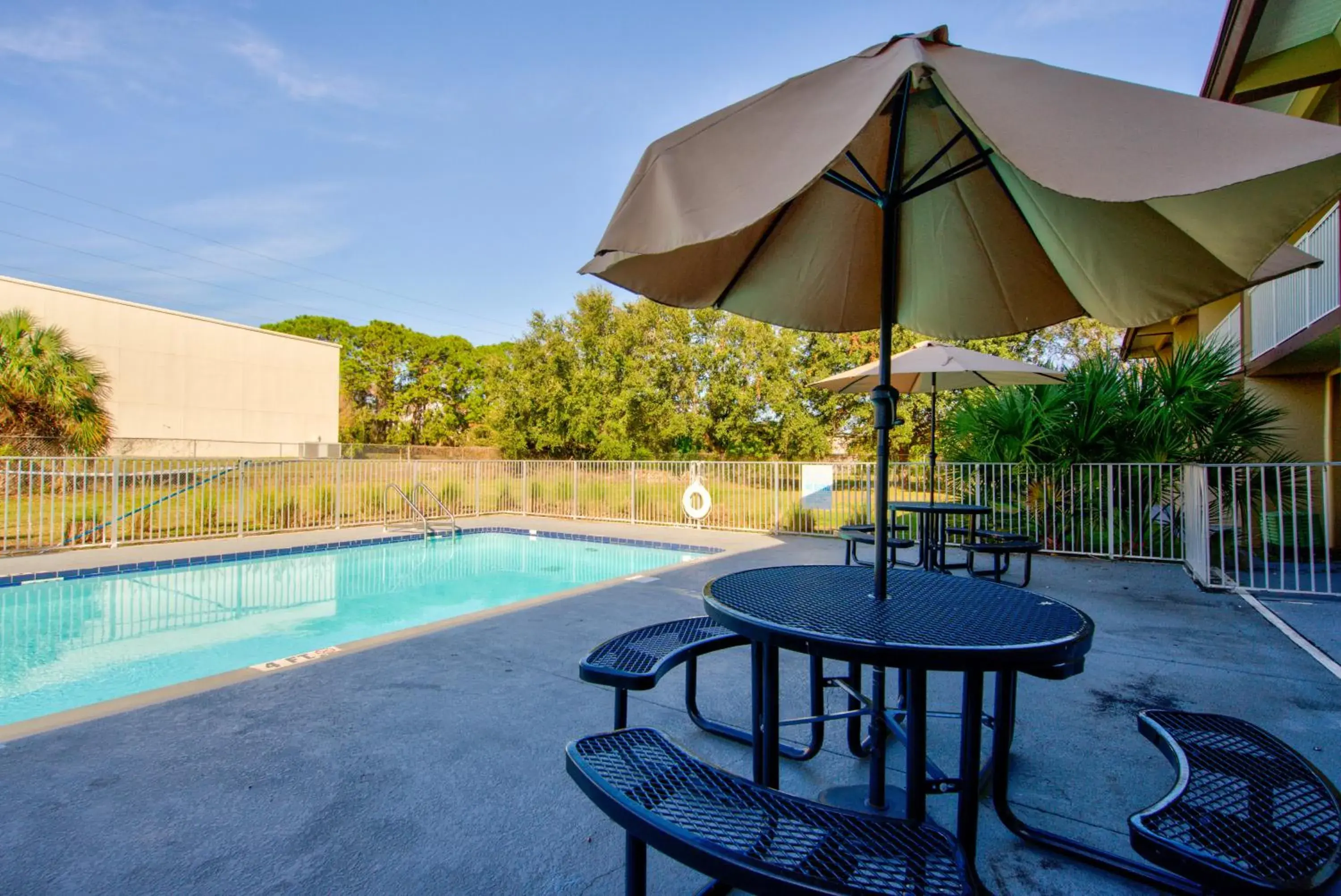 Swimming Pool in Clearwater Hotel