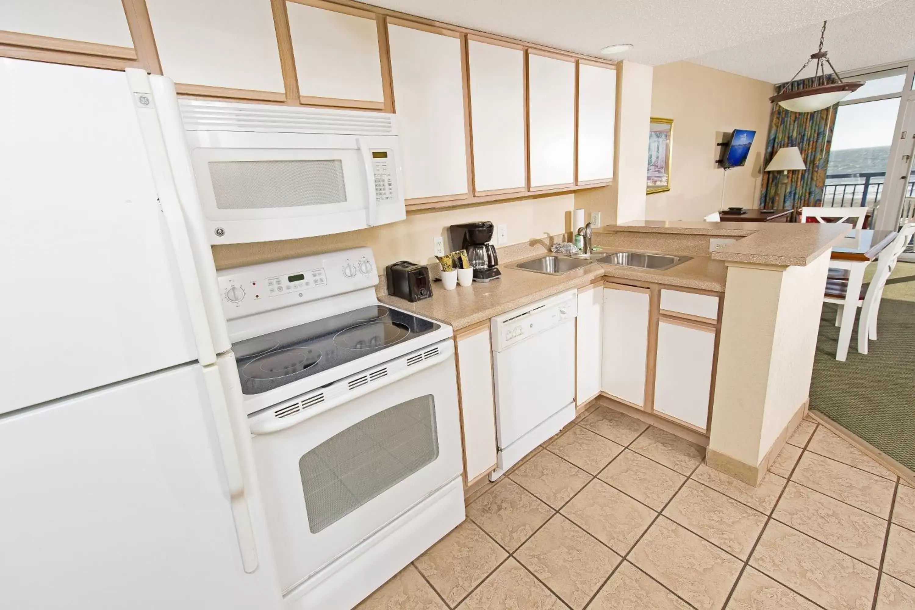 Kitchen or kitchenette, Kitchen/Kitchenette in Atlantica Resort